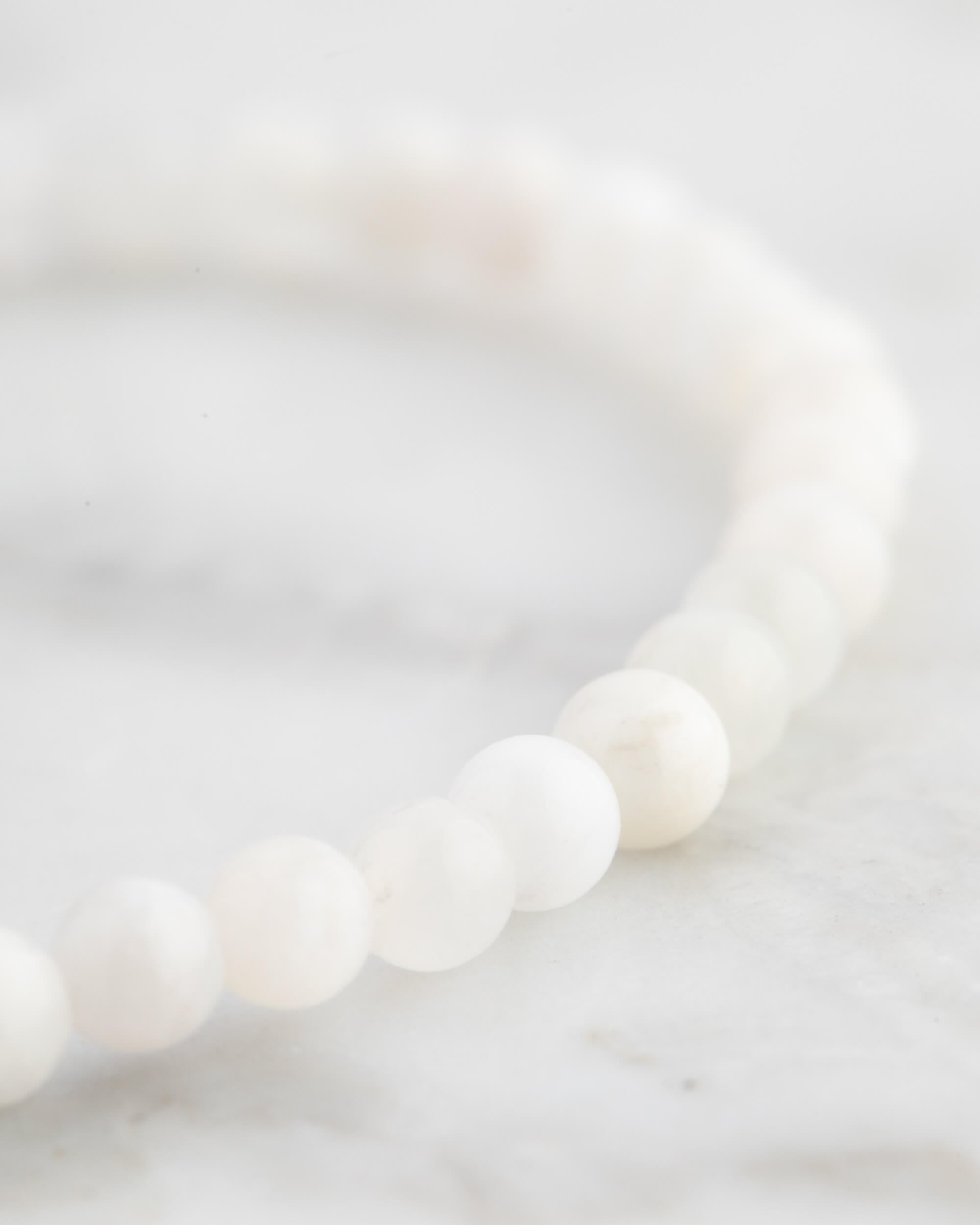 Pulsera de Piedra Luna (4 mm)