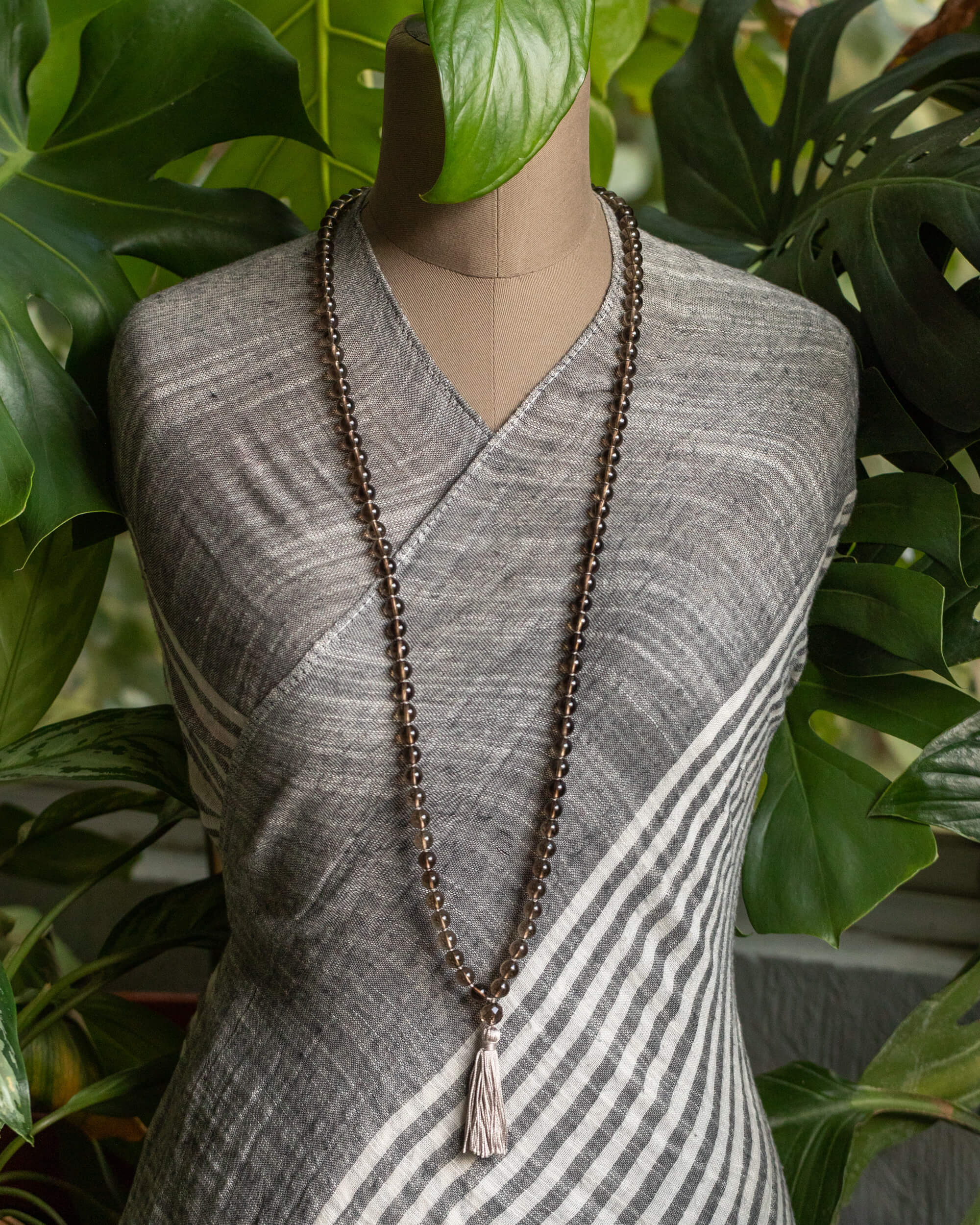 Japa Mala de Cuarzo Ahumado (8 mm)