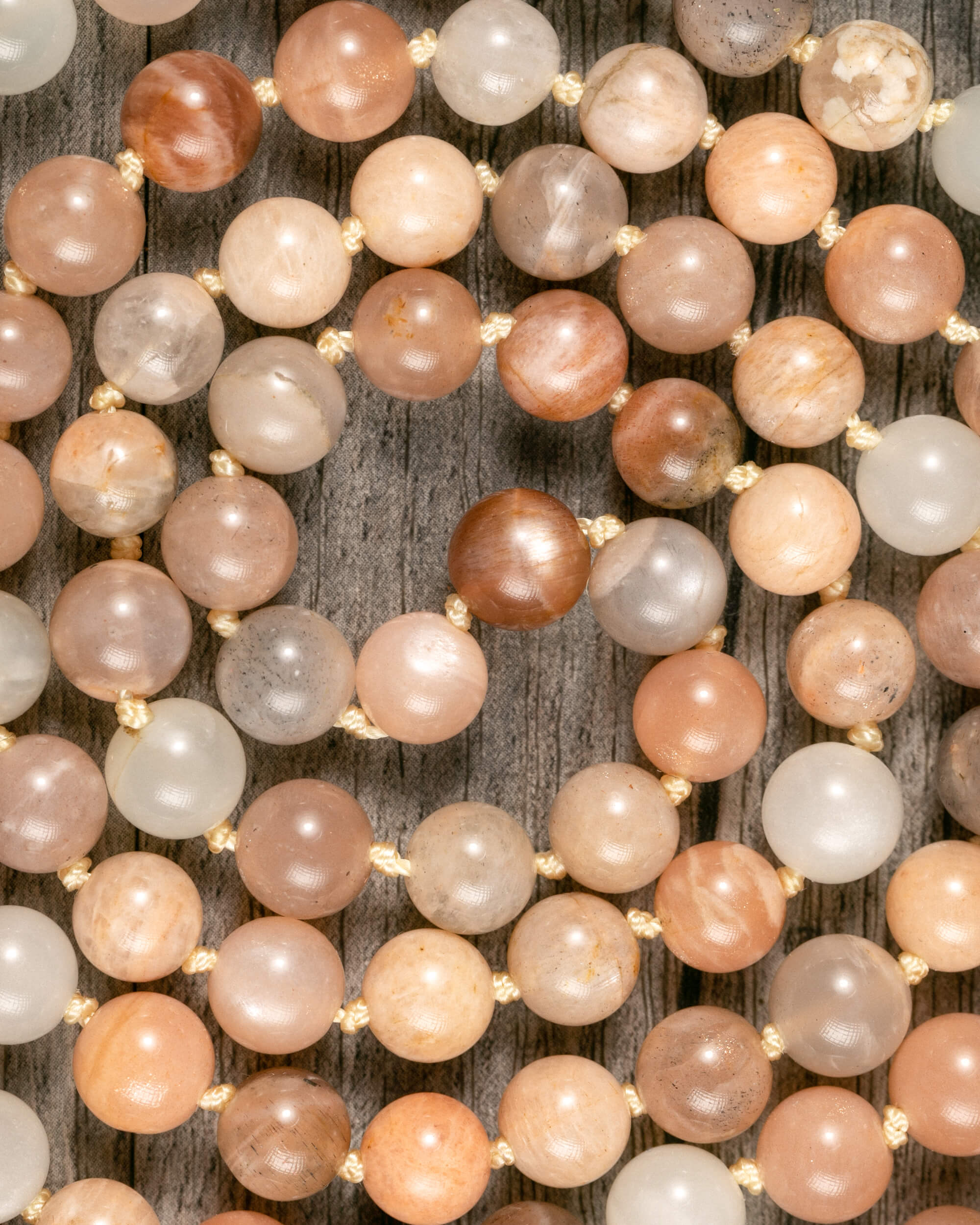 Japa Mala de Piedra Sol (8 mm)