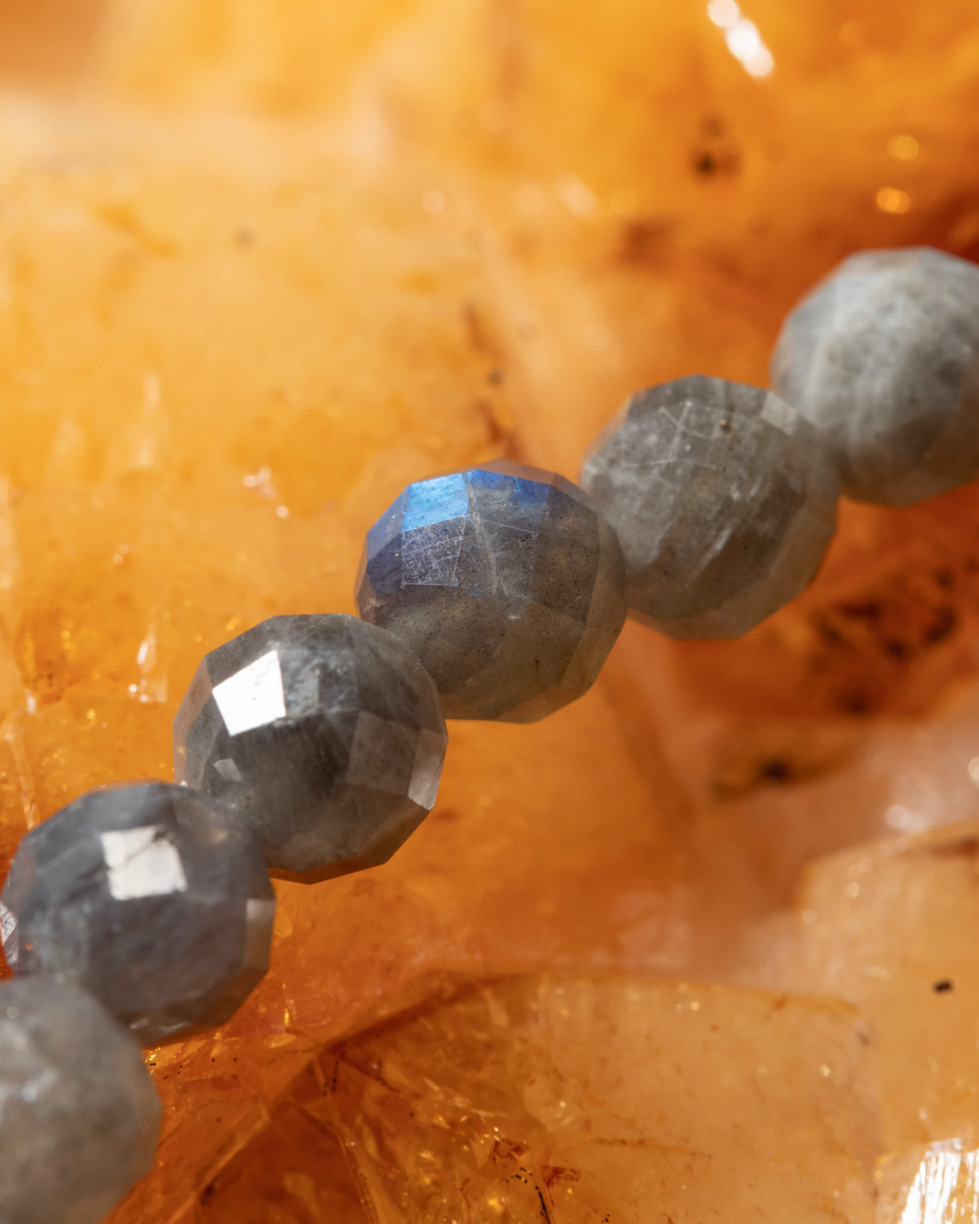 Codificador Collar Labradorita y Turmalina Negra 35 cm - Visión Anclada (Agesta)