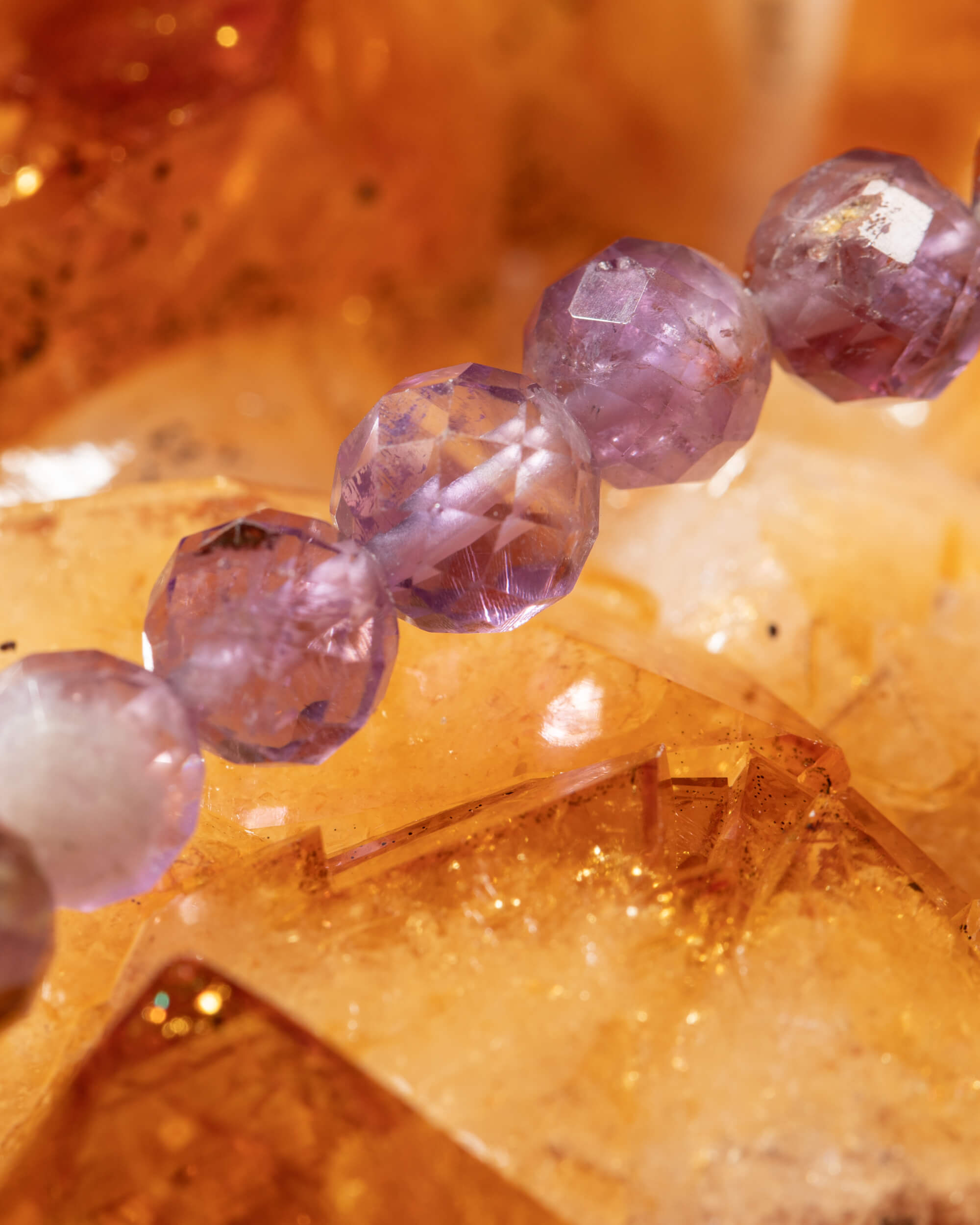 Codificador Amatista Fantasma y Turmalina Negra Facetada