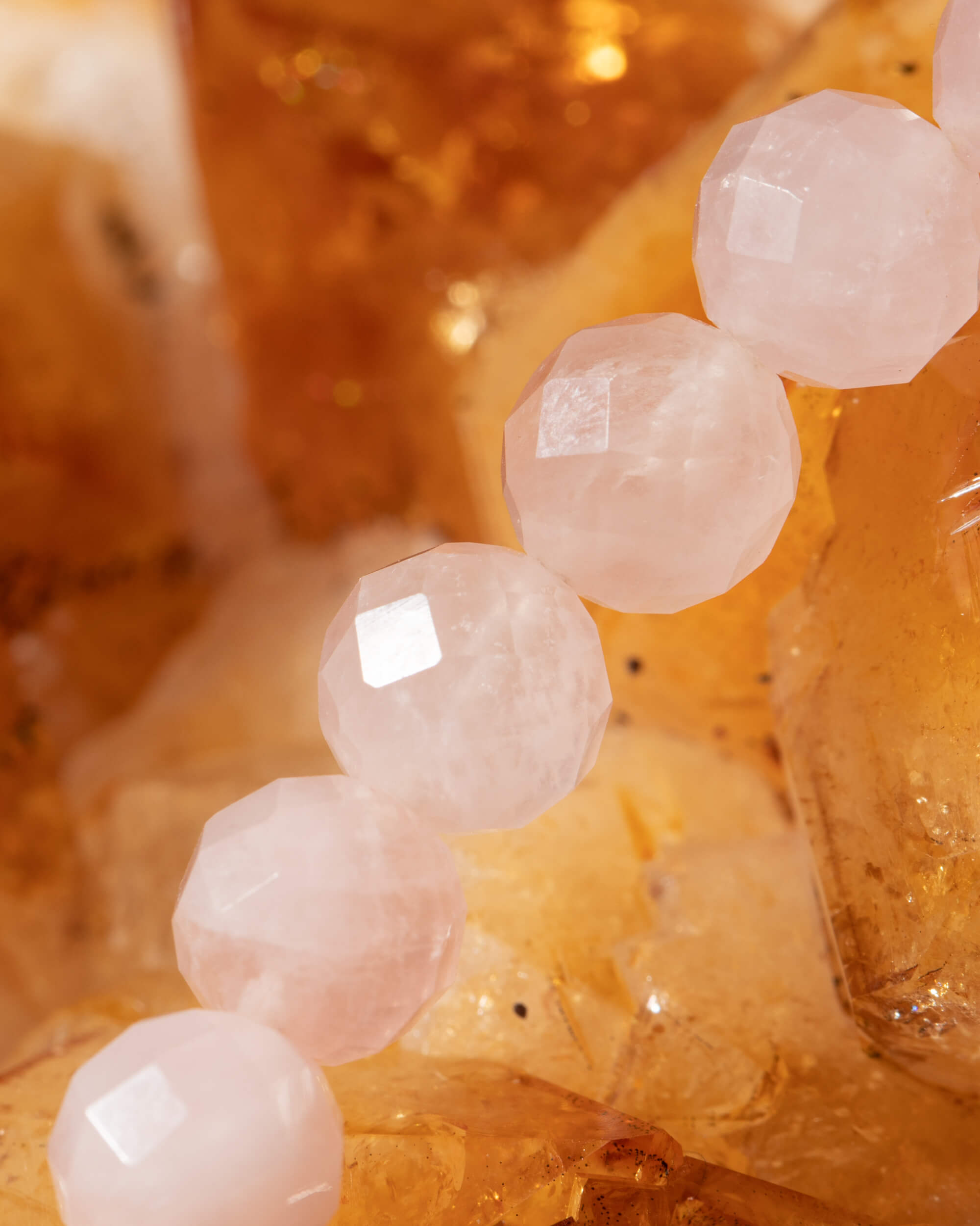 Codificador Collar Cuarzo Rosa y Turmalina Negra 35 cm - Amor y Protección (Agesta)