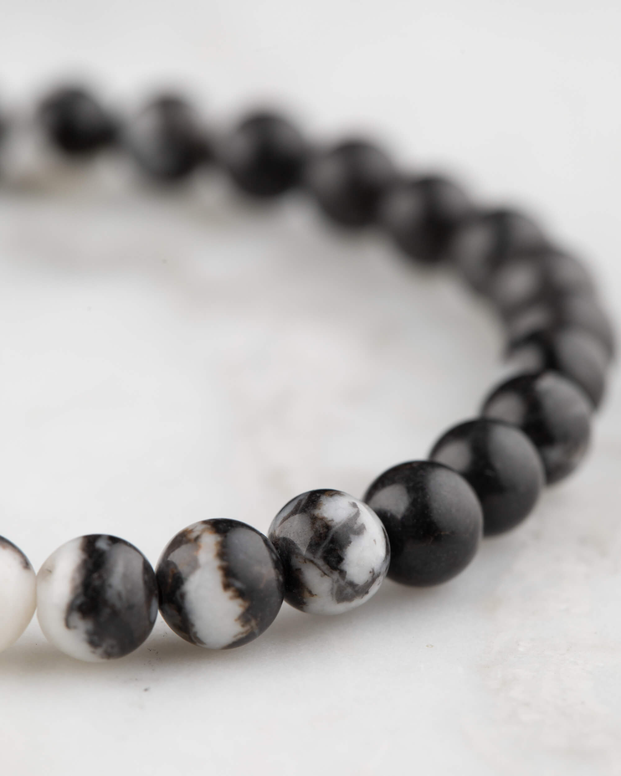 Pulsera de Jaspe Cebra 6 mm - Equilibrio y Ritmo