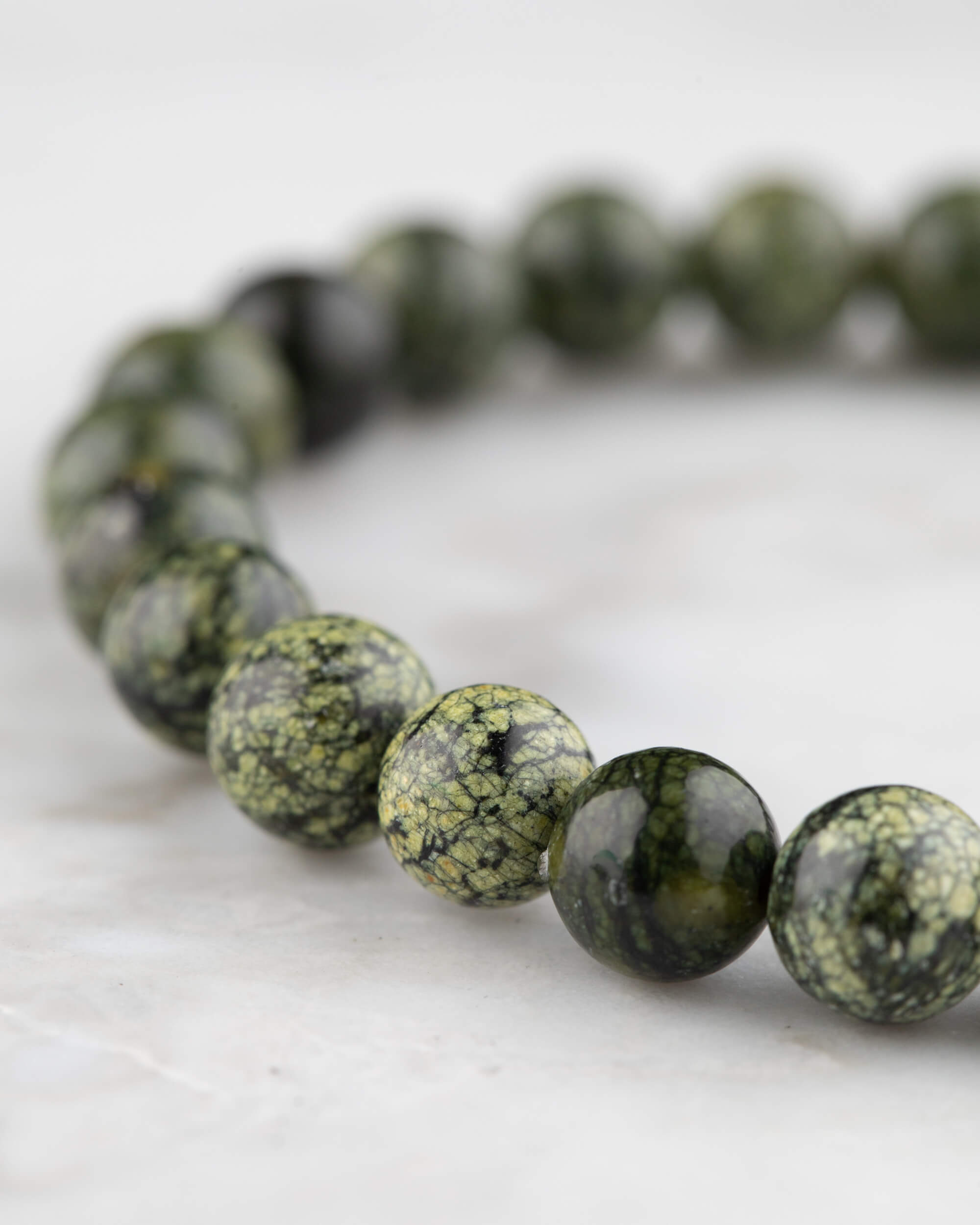 Pulsera de Serpentina 8 mm - Vitalidad Suave y Energía Kundalini