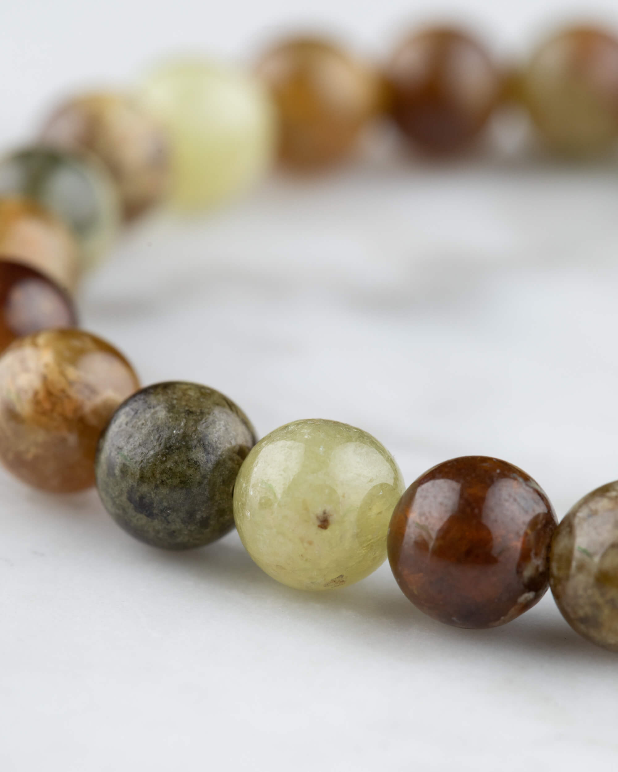 Pulsera de Granate Grosularia 8 mm - Estabilidad Amorosa