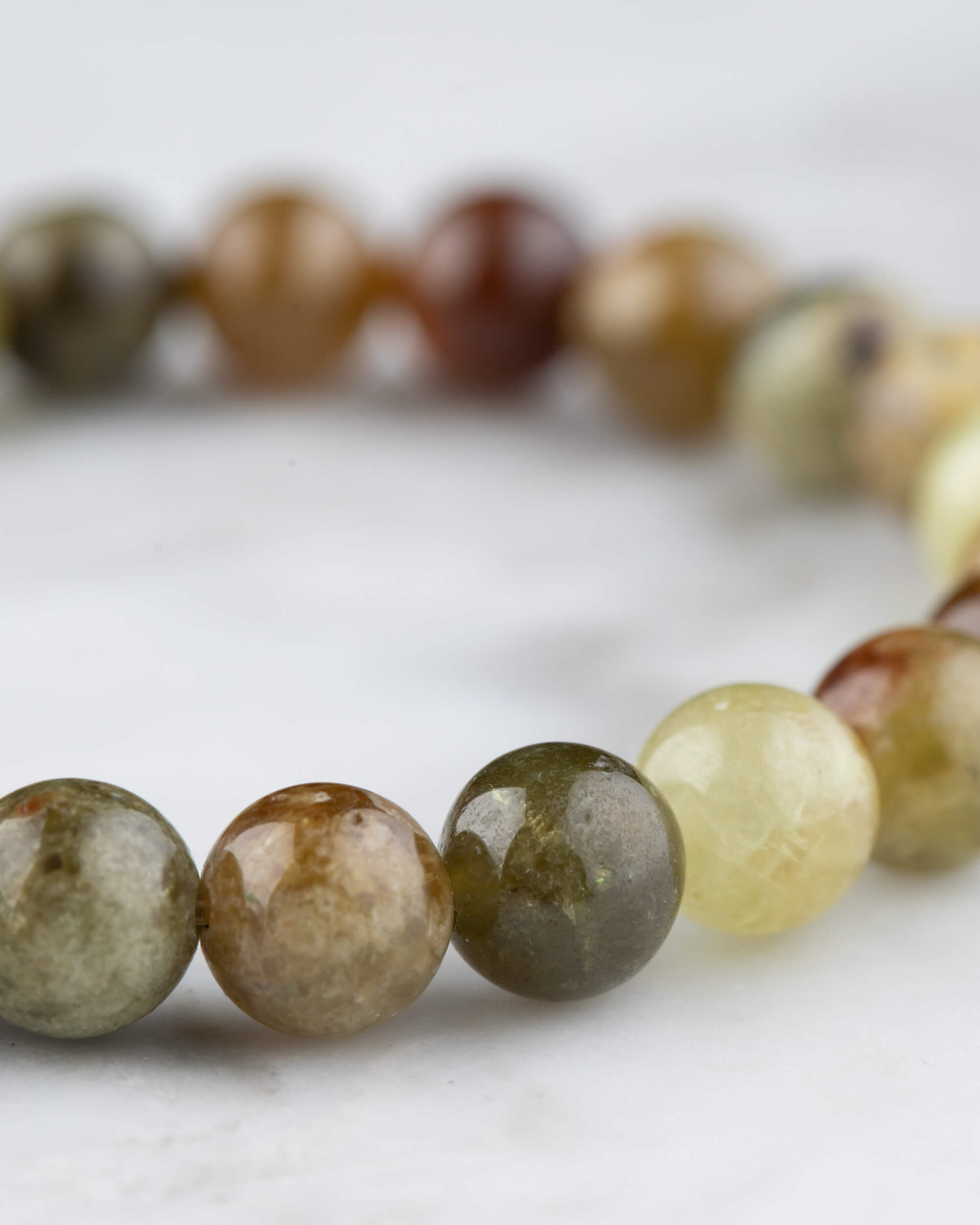 Pulsera de Granate Grosularia 8 mm - Estabilidad Amorosa