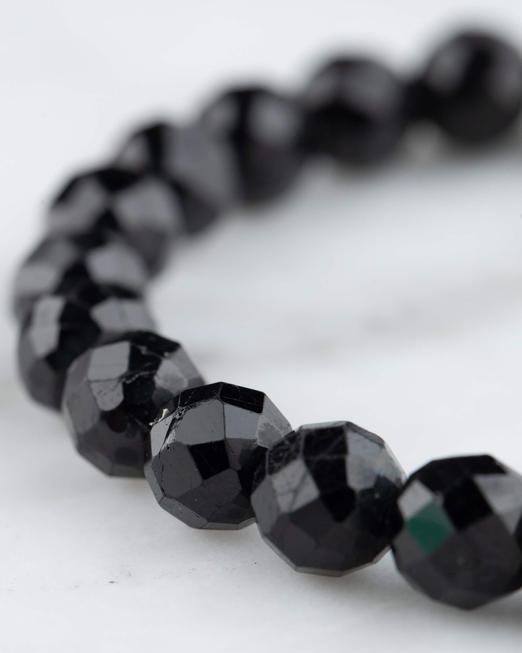 Pulsera de Turmalina Negra Facetada 8 mm - Protección Sólida y Activa