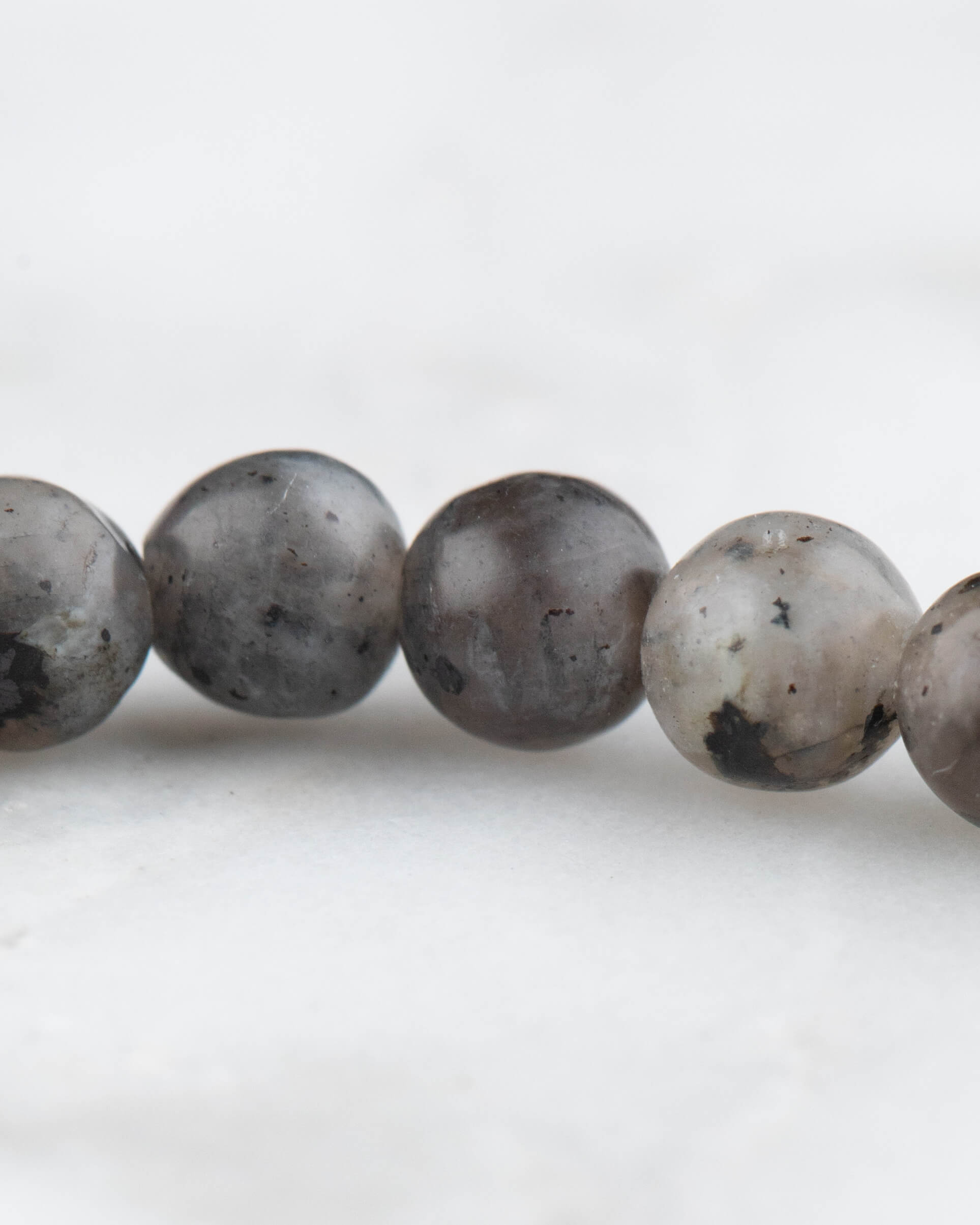 Pulsera de Larvikita (4 mm)