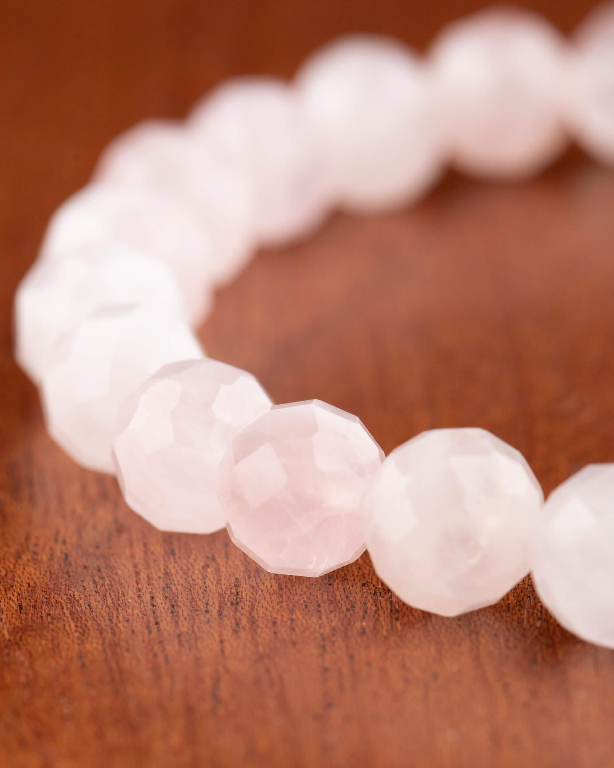 Pulsera de Cuarzo Rosa Facetada 8 mm - Amor y Contención Luminosa