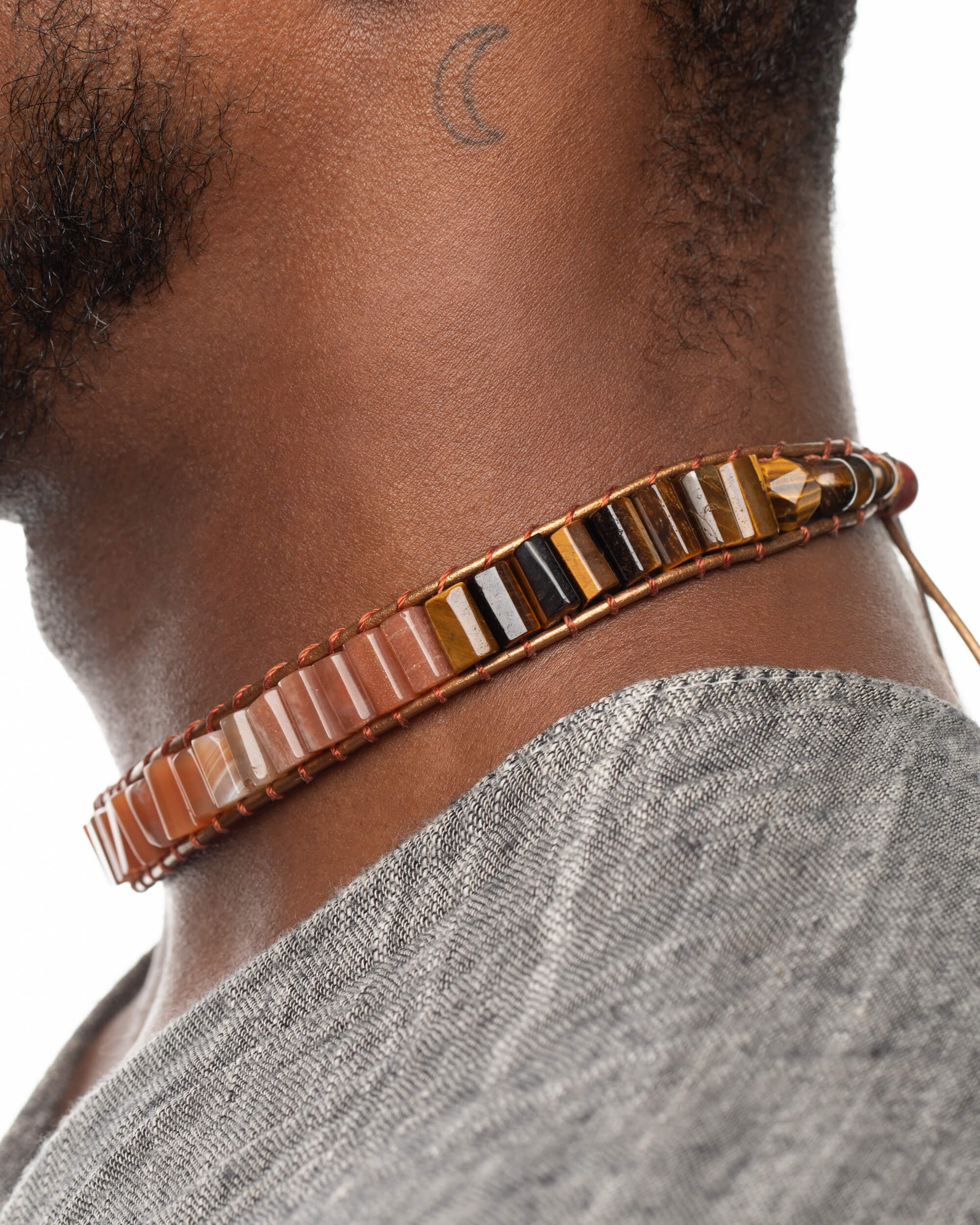 Collar Helios Ajustable - Fuego Gozoso y Vitalidad (Cornalina y Piedra Sol)