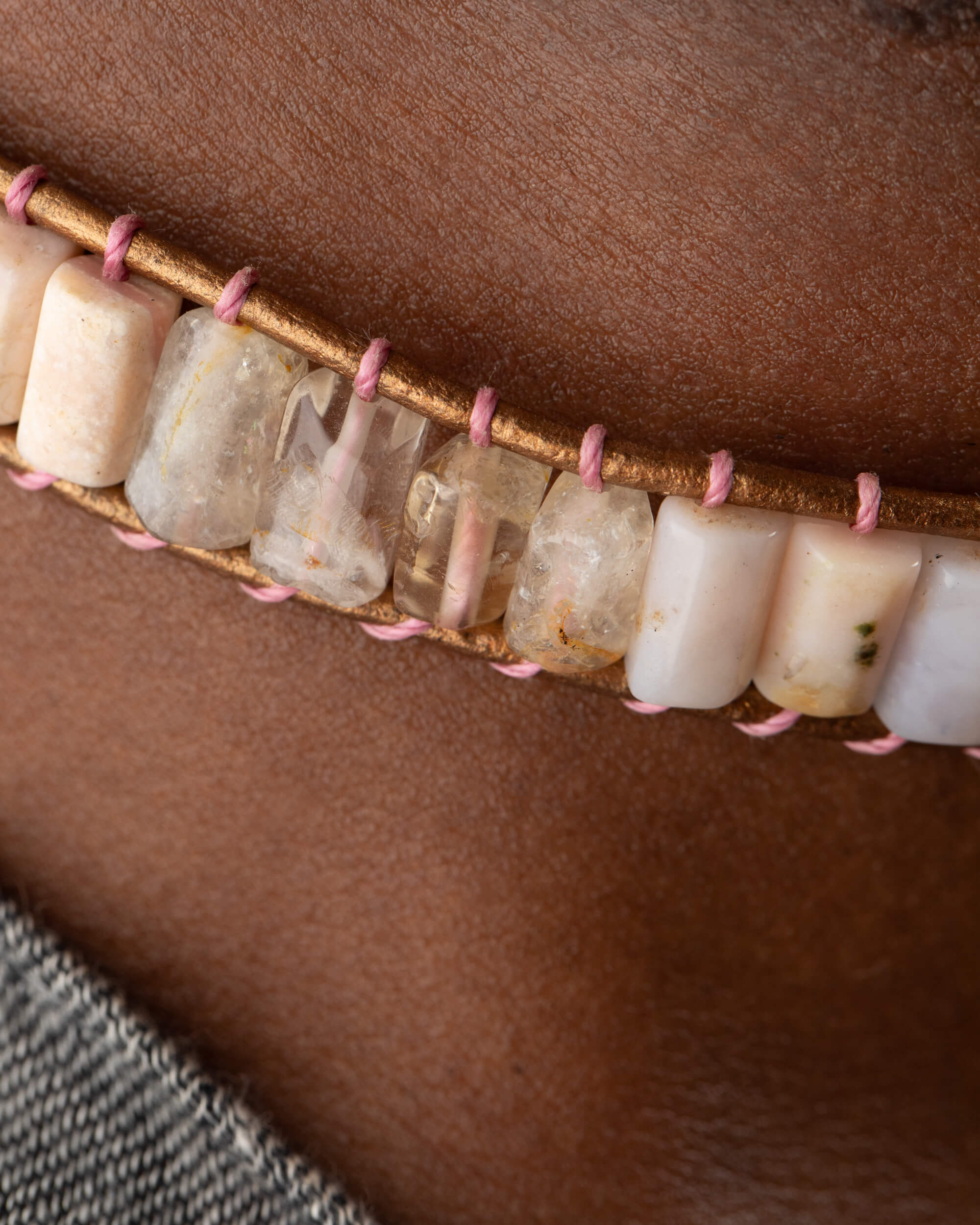 Collar Aurorium Ajustable - Amor Protegido y Dignidad (Ópalo Rosa y Citrino)