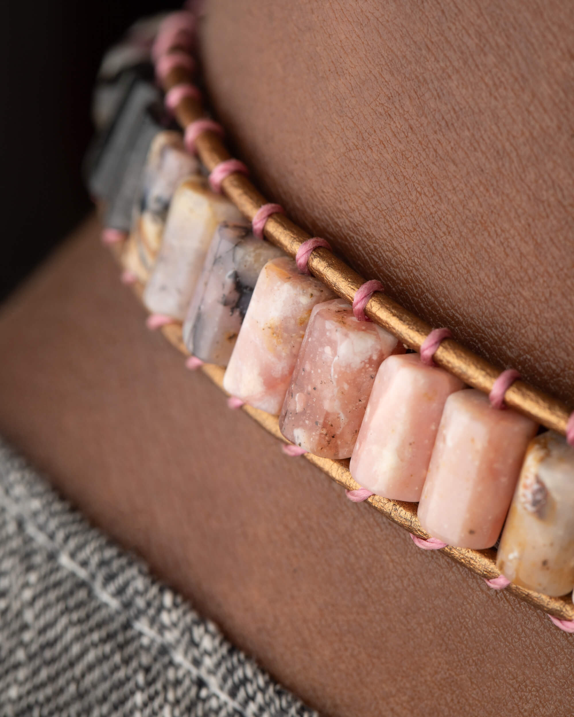 Collar Aurorium Ajustable - Amor Protegido y Dignidad (Ópalo Rosa y Citrino)