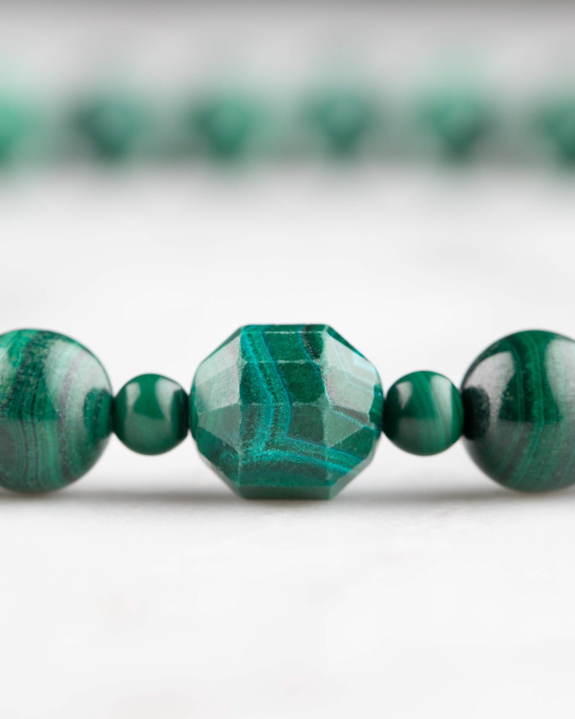 Codificador de Malaquita (33 cm)