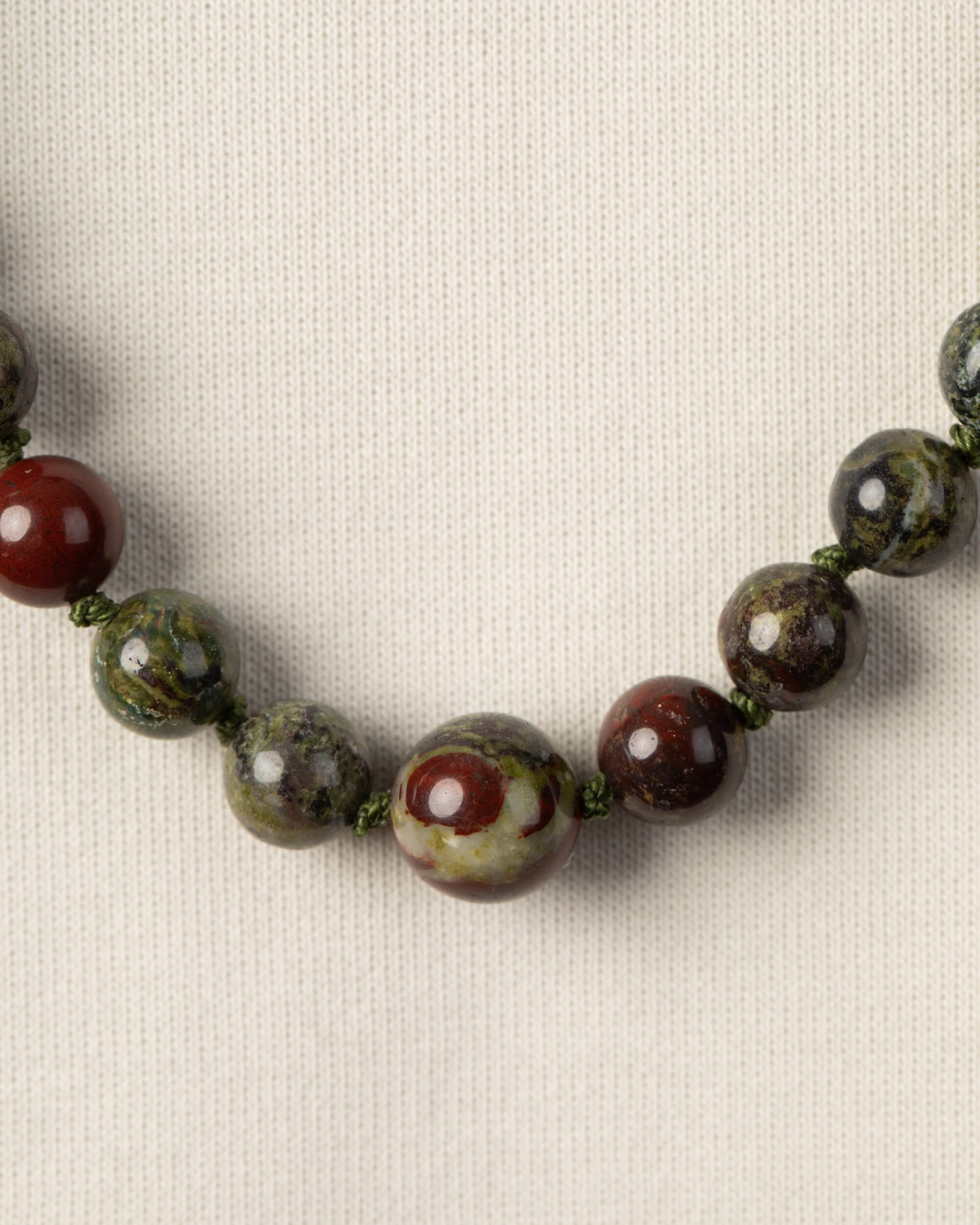 Codificador Doble Jaspe Sangre de Dragón 90 Cuentas - Poder Digno (Agesta)