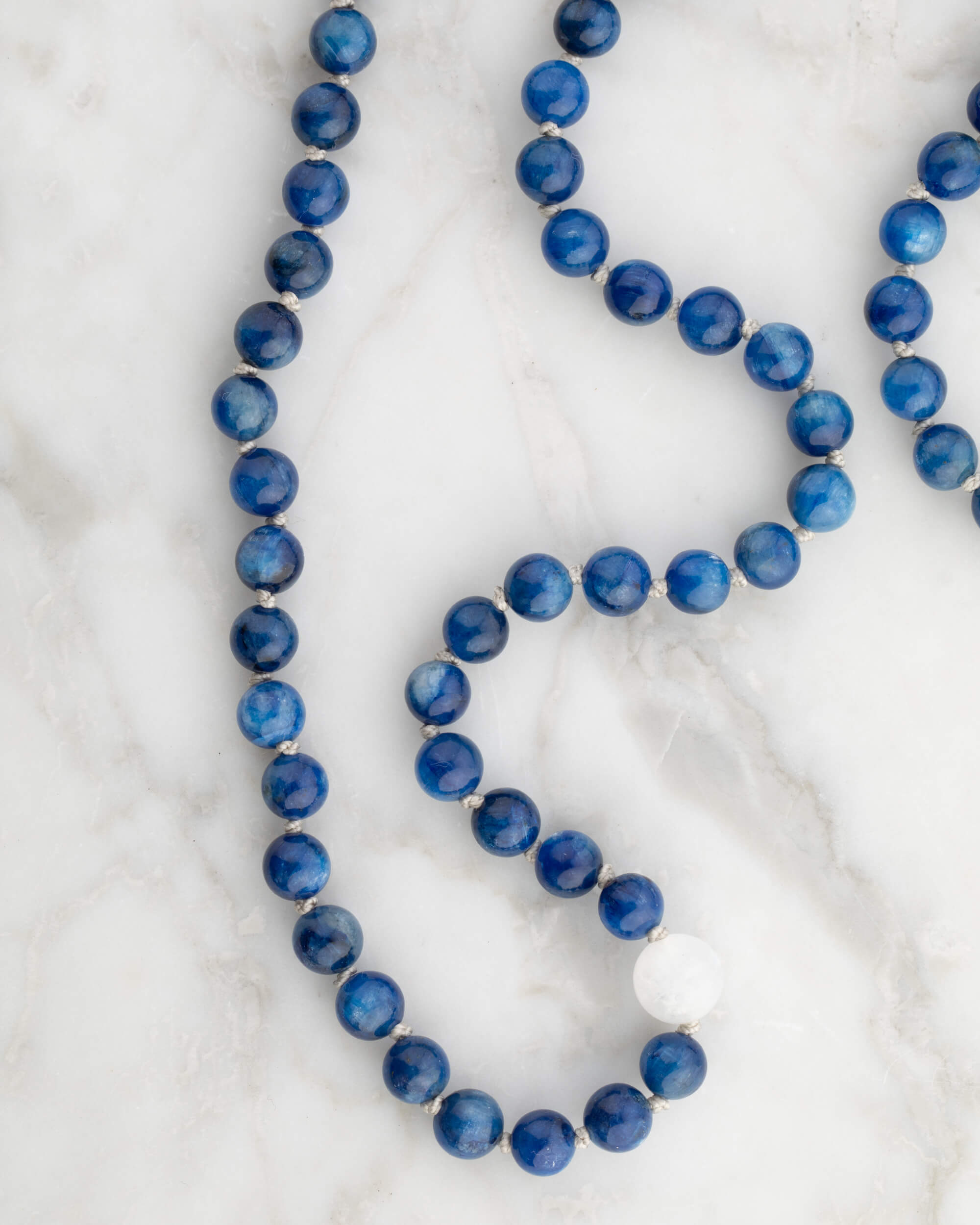 Codificador Doble Cianita y Piedra Luna 90 Cuentas - Comunicación Intuitiva (Agesta)