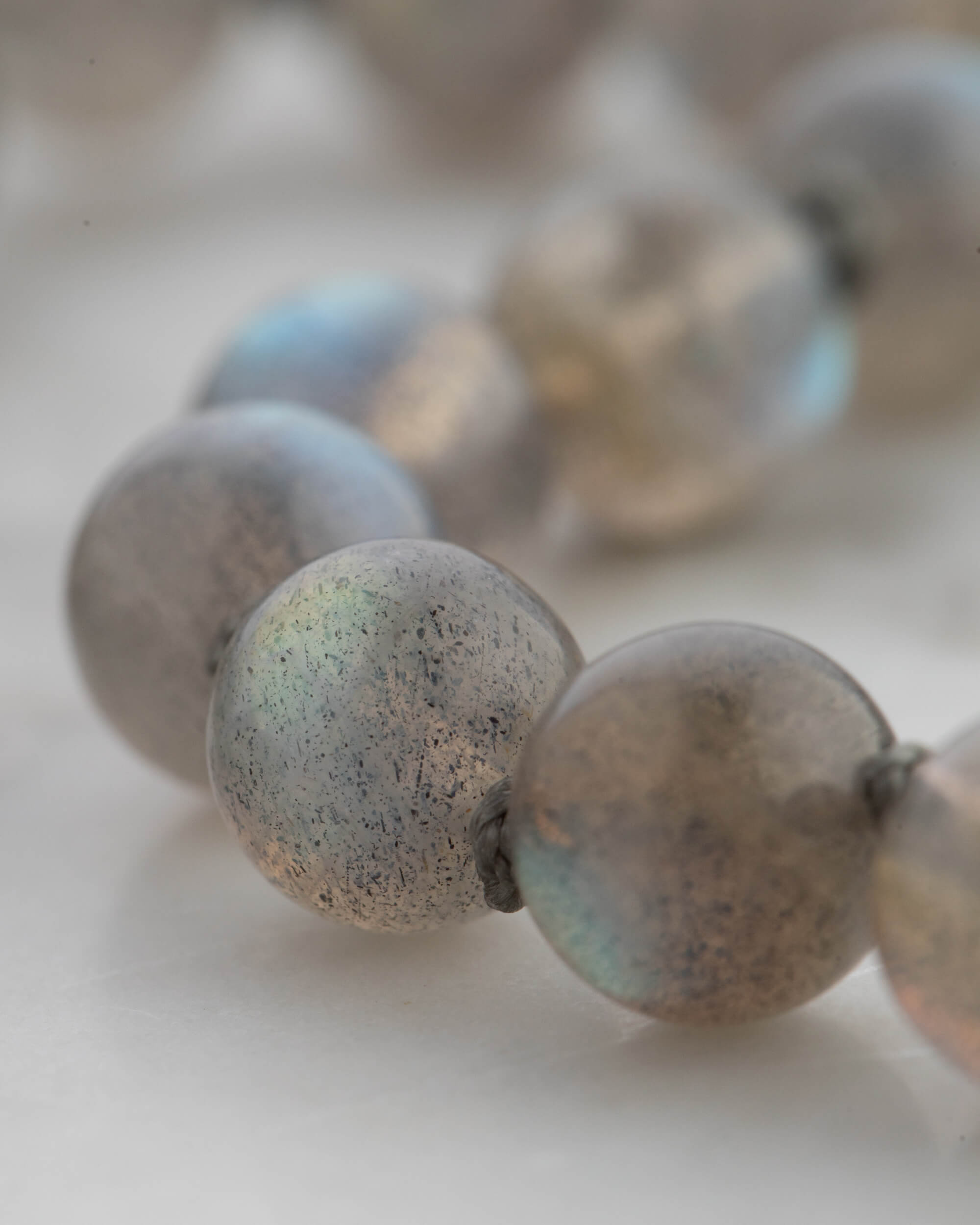 Codificador Doble Labradorita 90 Cuentas - Intuición Simbólica y Magia (Agesta)