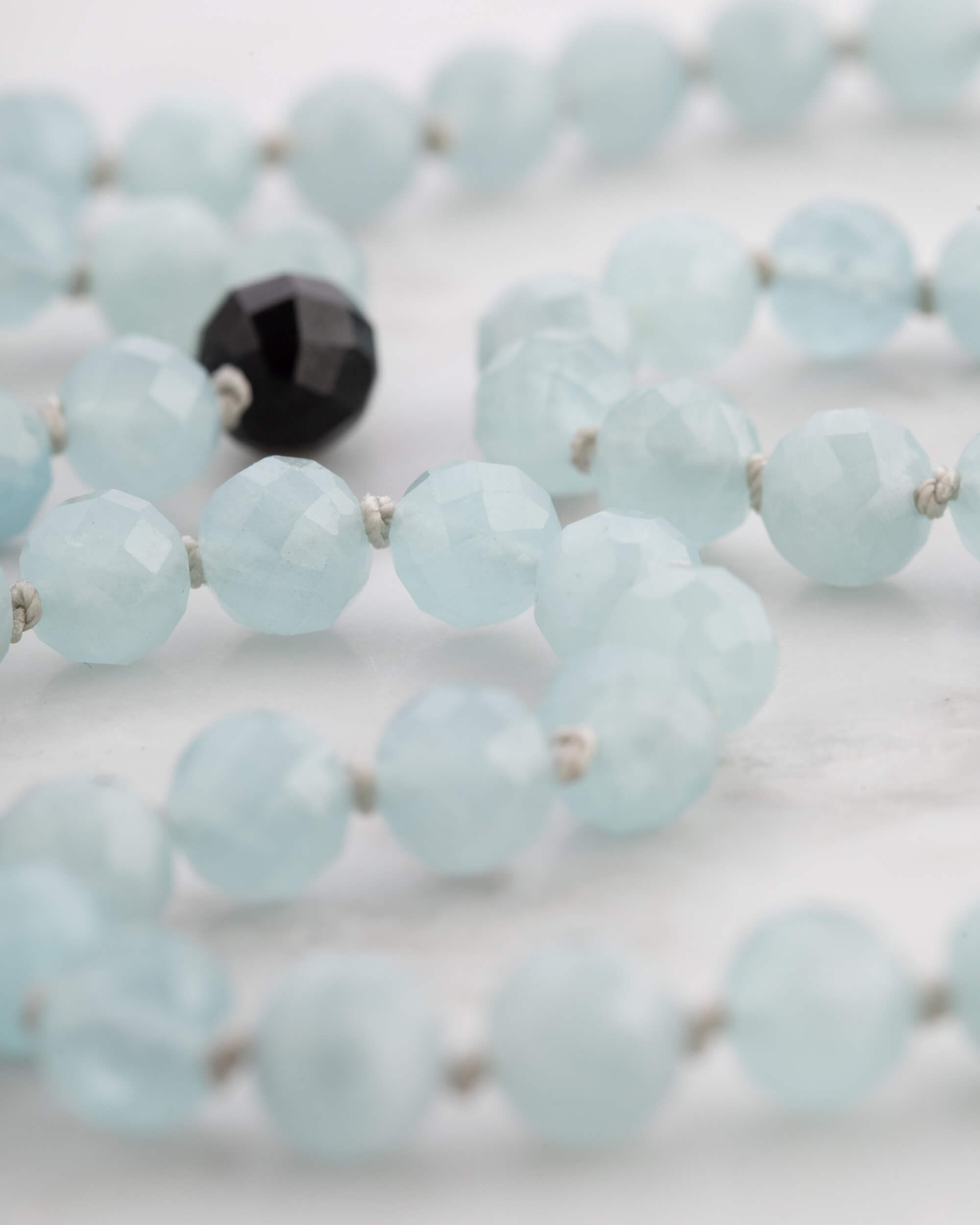 Codificador Doble de Aguamarina y Turmalina Negra (8 mm)