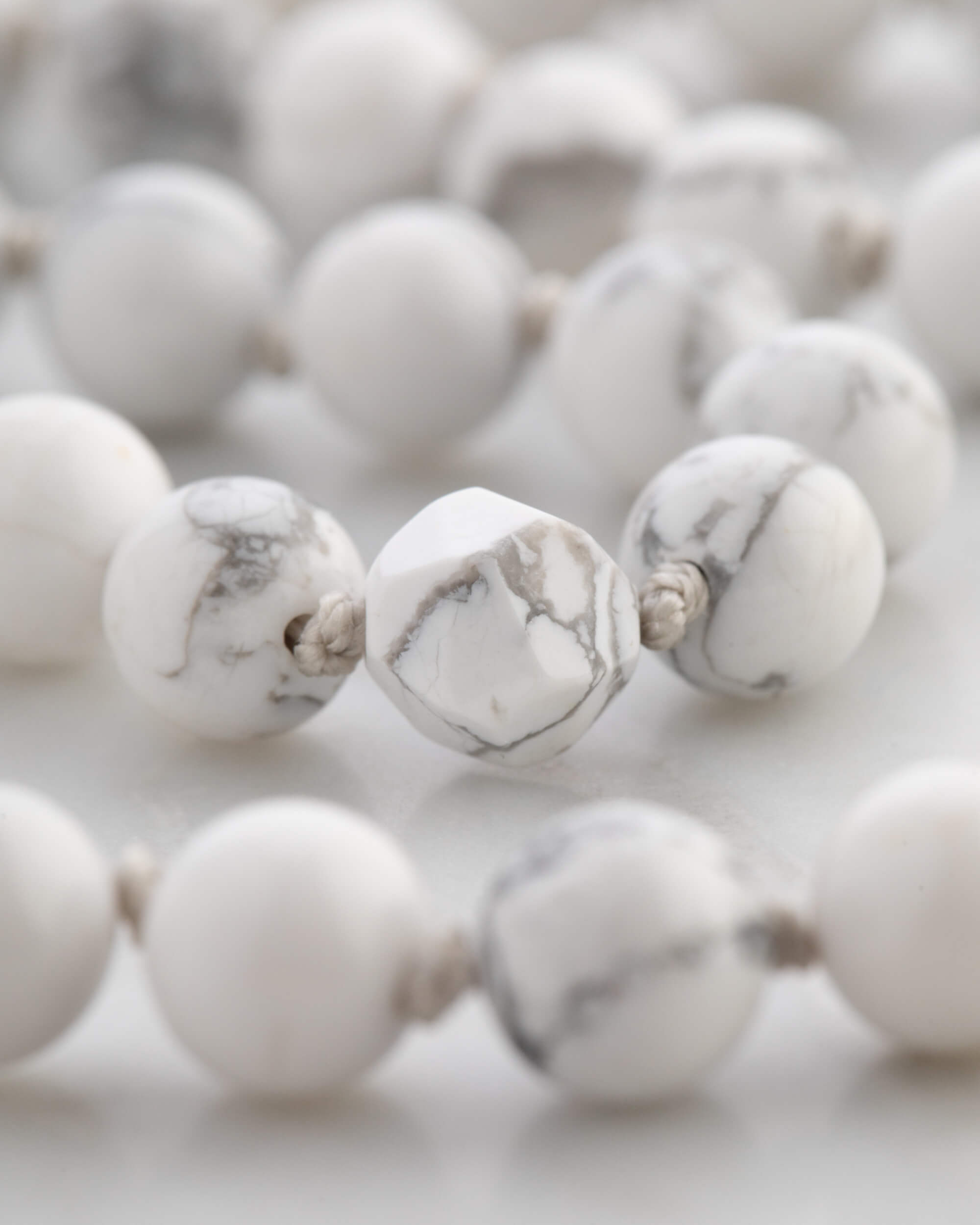 Codificador Doble Howlita 90 Cuentas - Silencio Mental y Calma (Agesta)