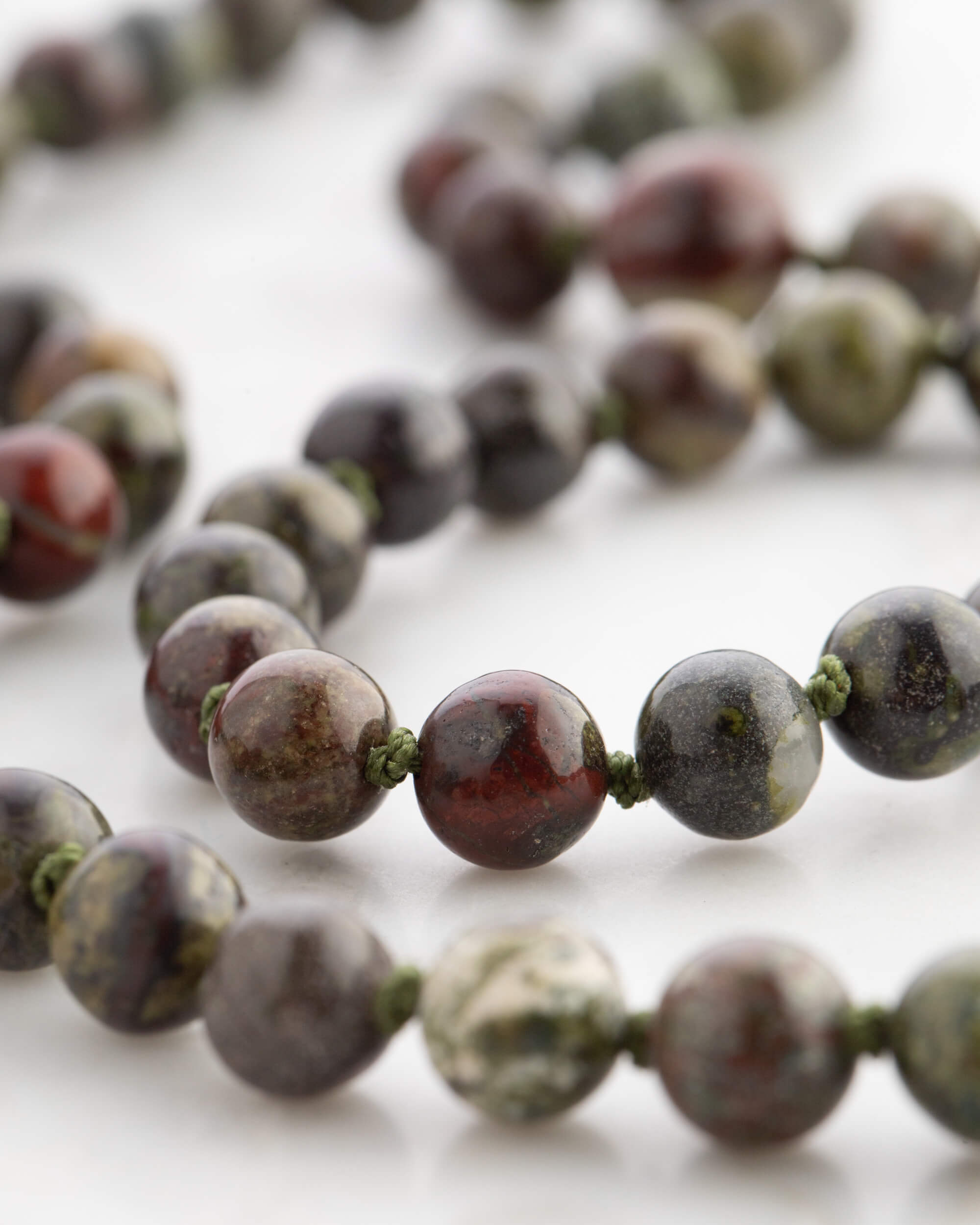 Codificador Doble Jaspe Sangre de Dragón 90 Cuentas - Poder Digno (Agesta)