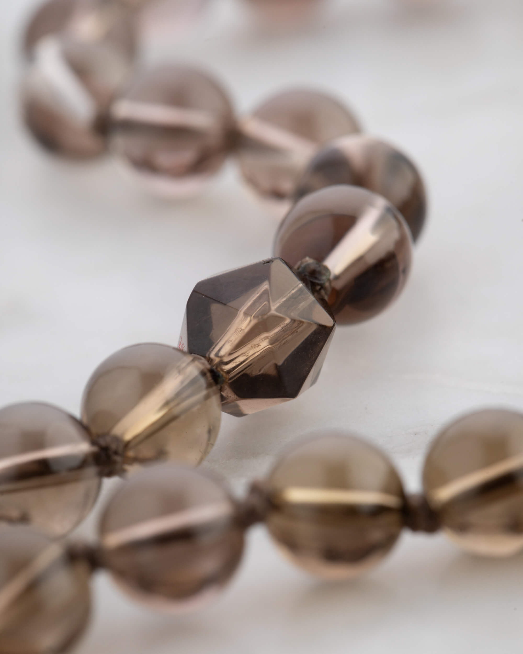 Codificador Doble Cuarzo Ahumado 90 Cuentas - Anclaje y Presencia (Agesta)