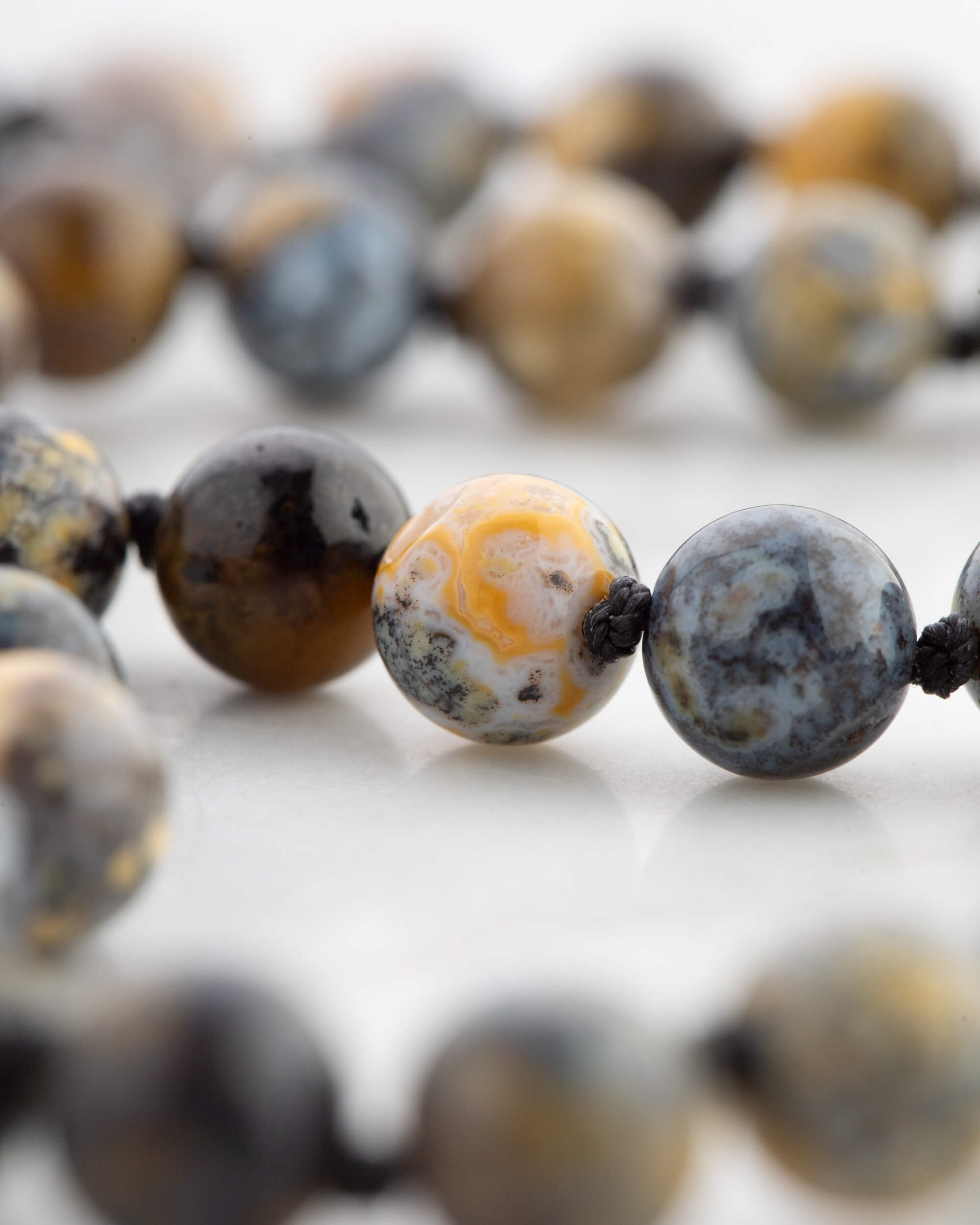 Codificador Doble Jaspe Oceánico Amarillo 90 Cuentas - Arraigo Luminoso (Agesta)