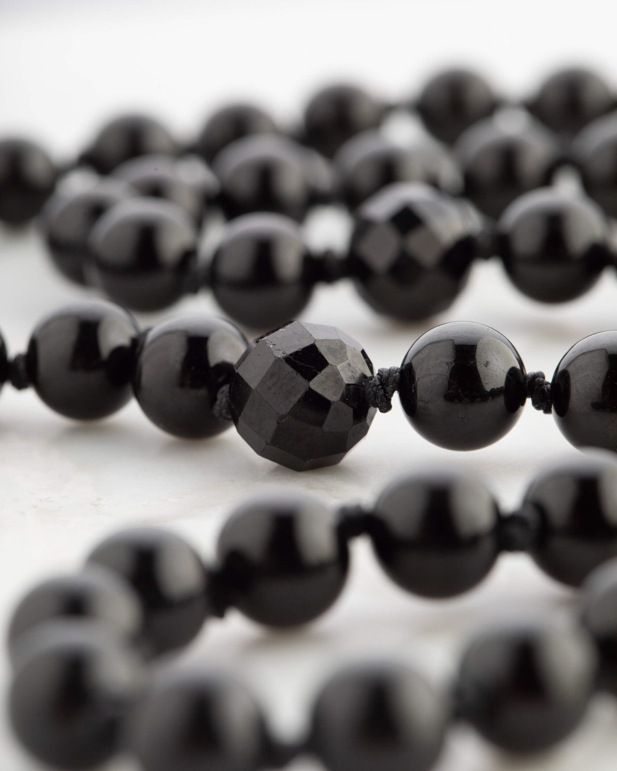 Codificador Doble Turmalina Negra 90 Cuentas - Protección y Raíz (Agesta)