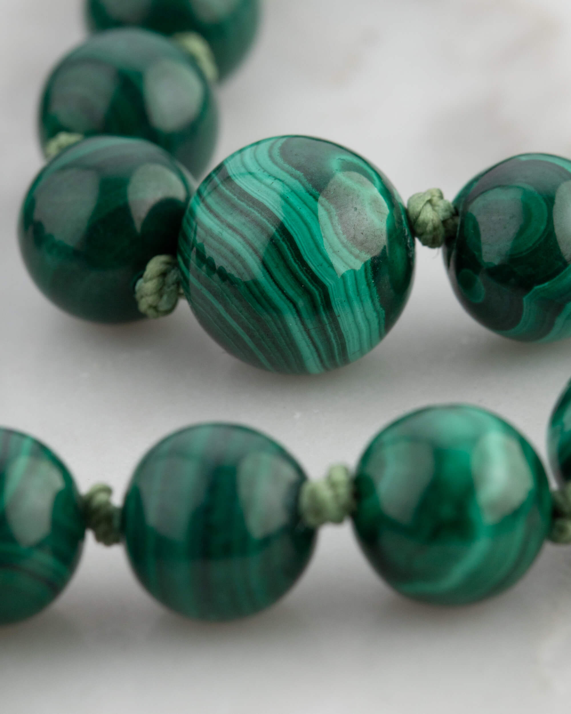 Codificador Doble Malaquita 90 Cuentas - Fuerza y Transformación (Agesta)