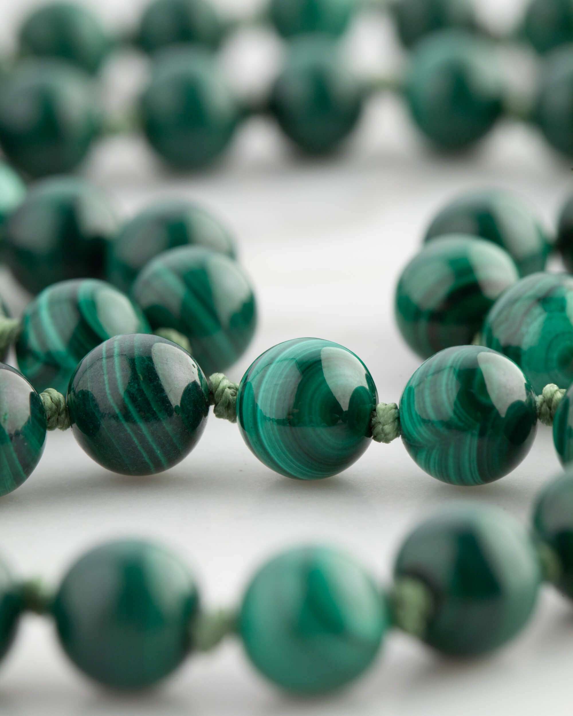 Codificador Doble Malaquita 90 Cuentas - Fuerza y Transformación (Agesta)