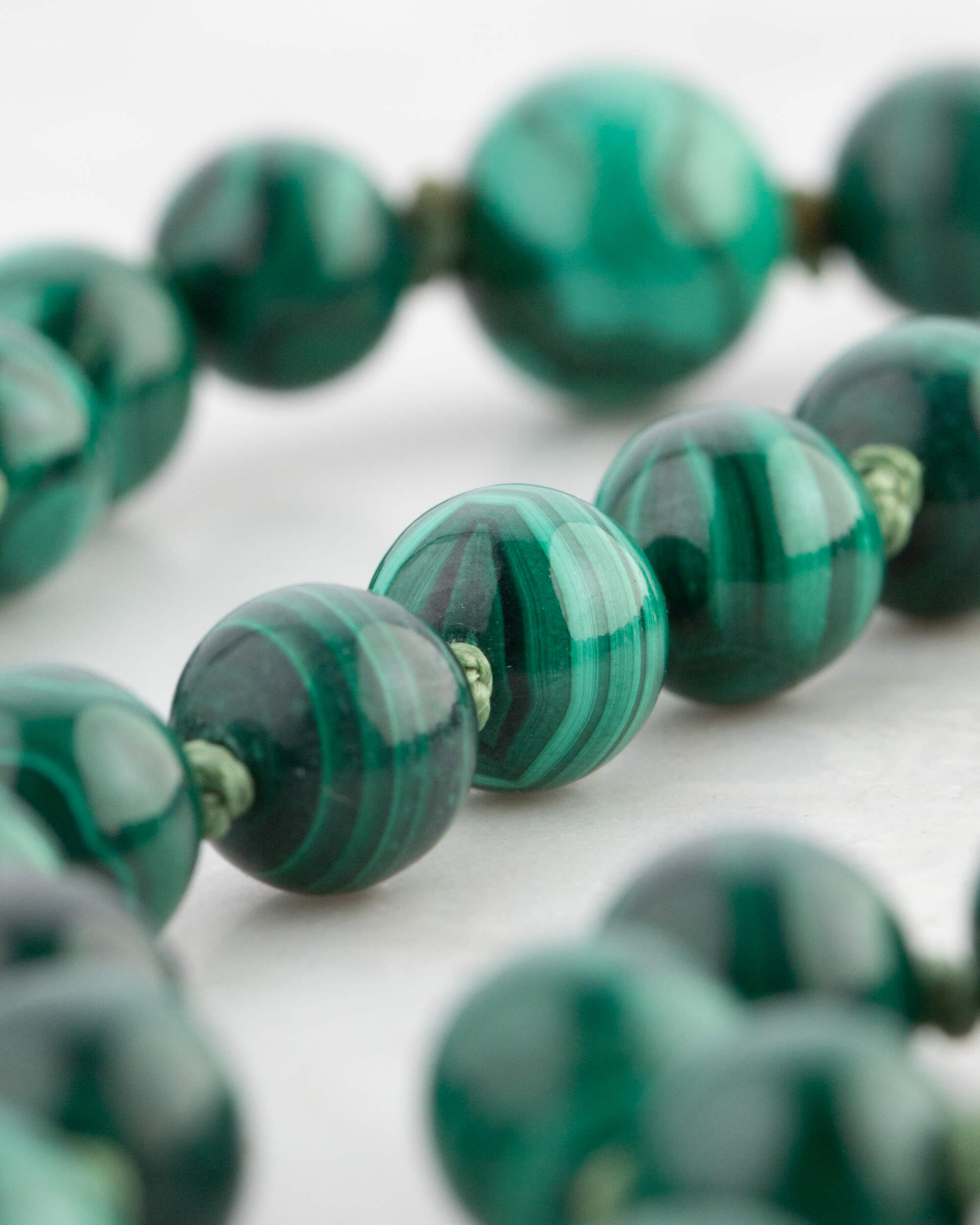 Codificador Doble Malaquita 90 Cuentas - Fuerza y Transformación (Agesta)