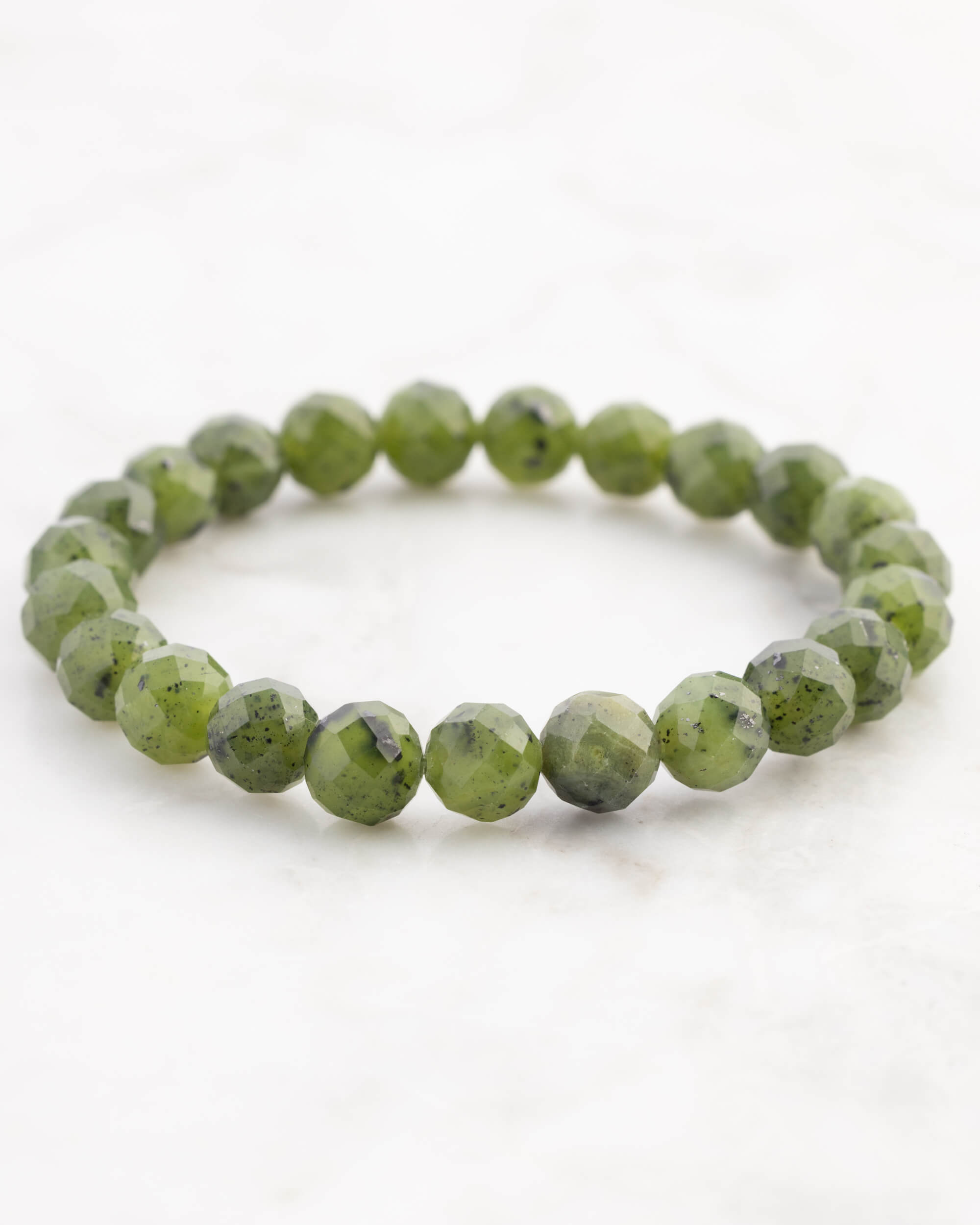 Pulsera de Jade Verde Facetada 8 mm - Equilibrio y Luminosidad
