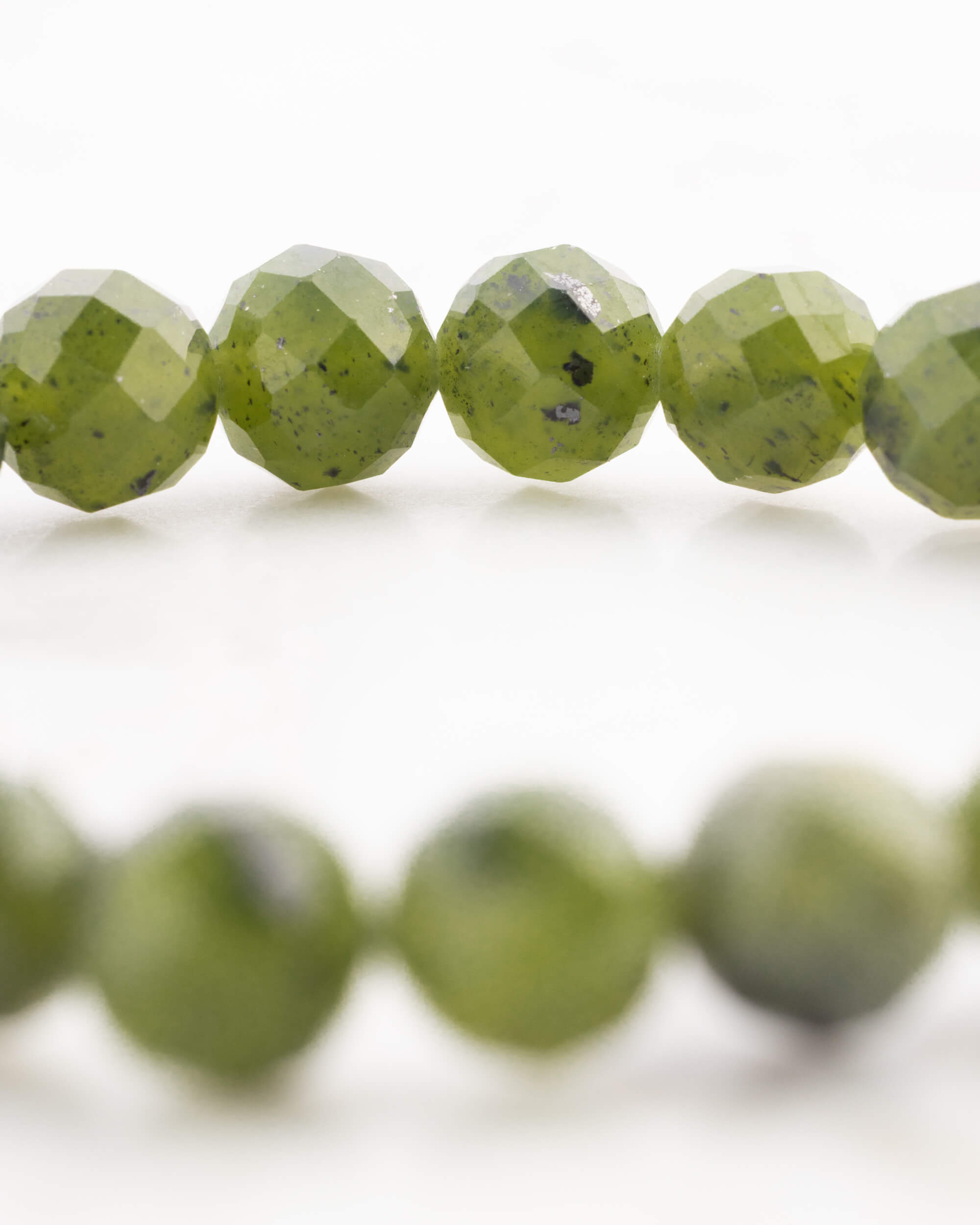 Pulsera de Jade Verde (8 mm Facetada)