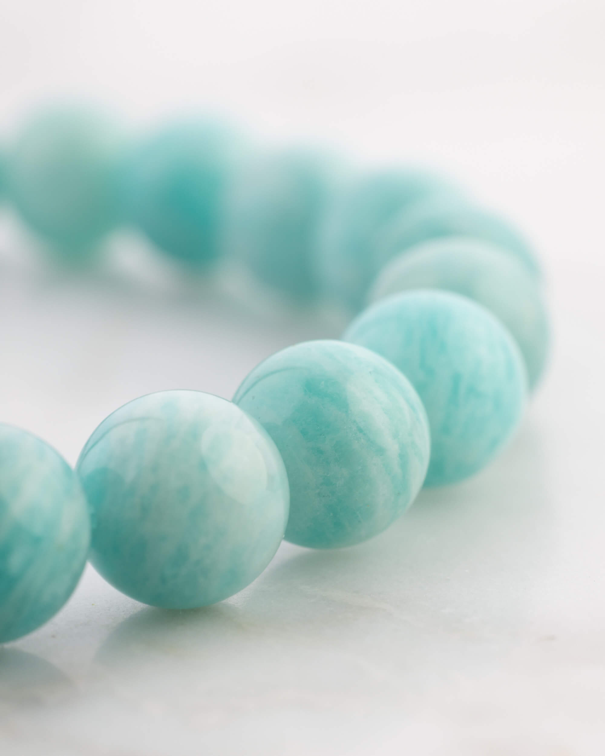 Pulsera de Amazonita Aqua 8 mm - Comunicación Honesta