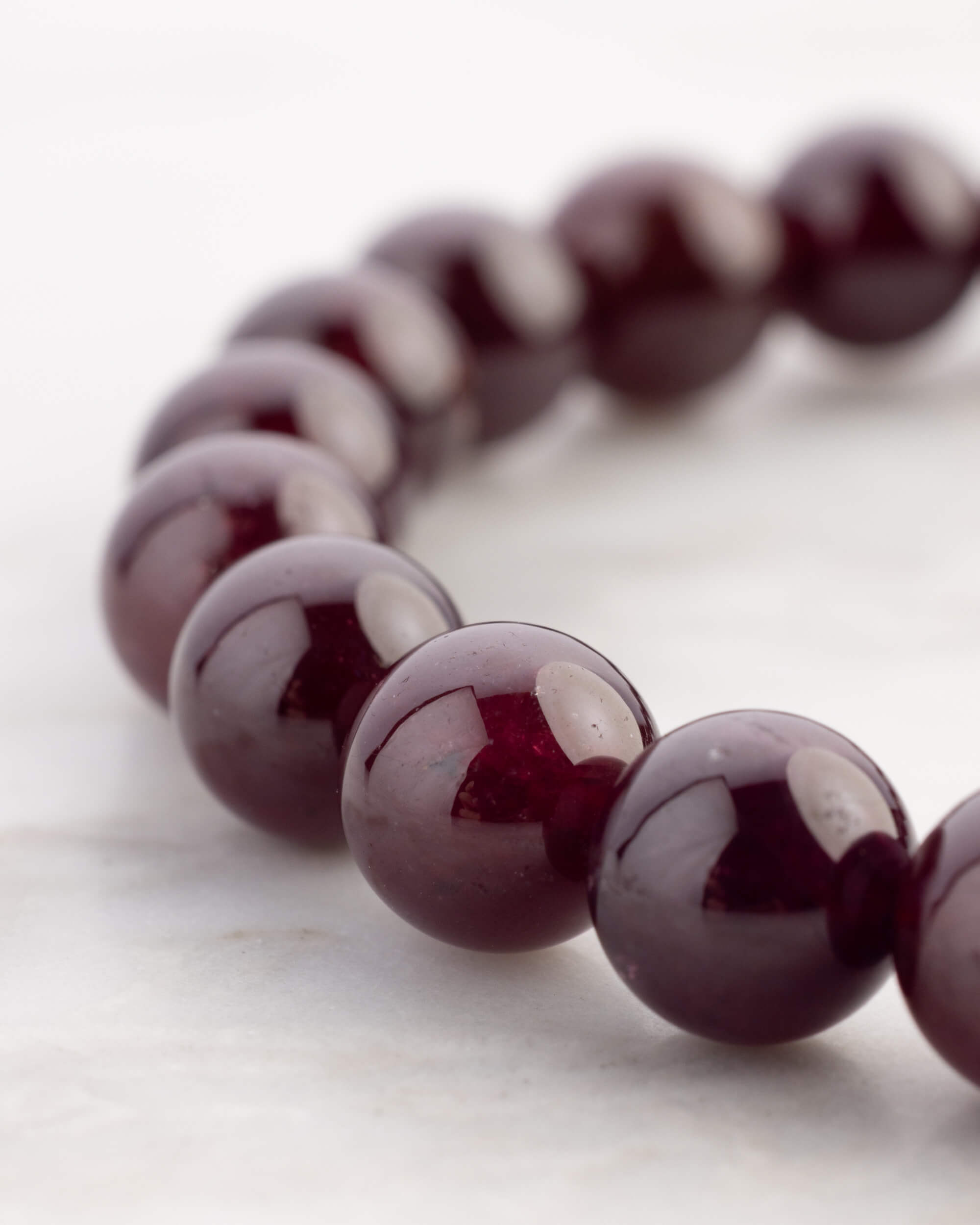 Pulsera de Granate Estrella 7 mm - Fuerza Serena y Firmeza