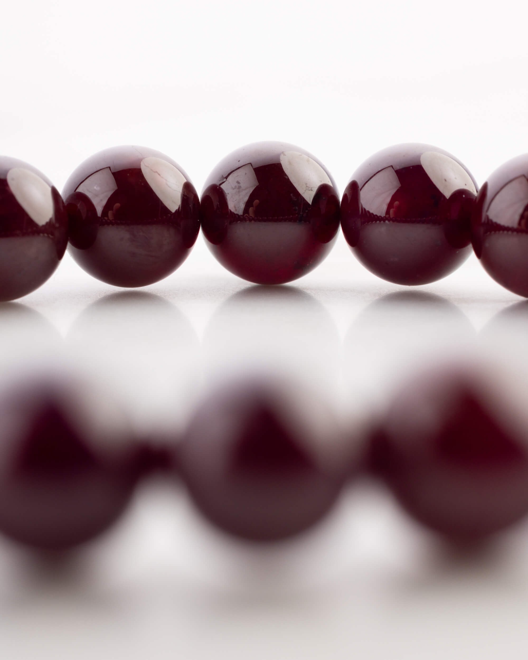 Pulsera de Granate Estrella 7 mm - Fuerza Serena y Firmeza