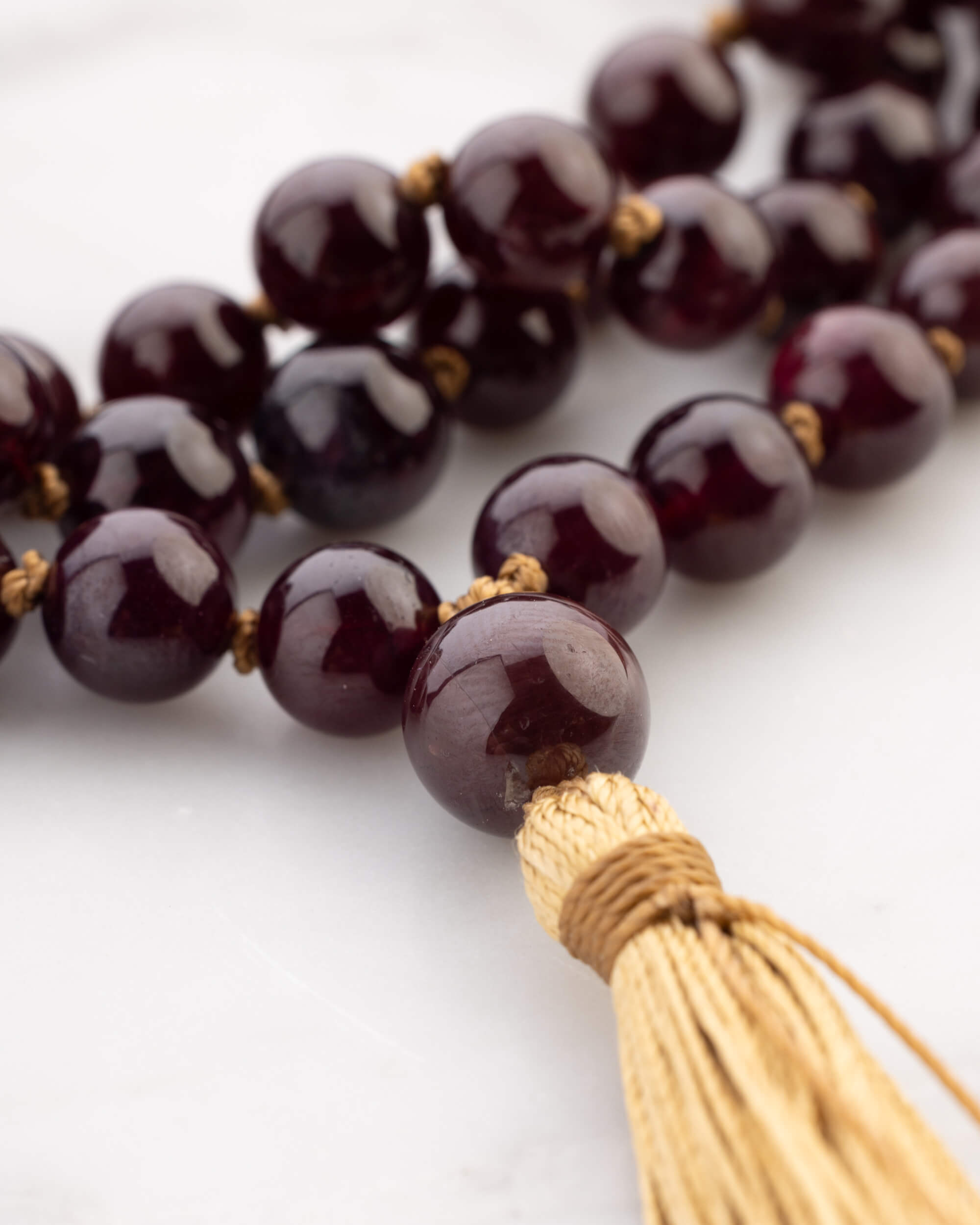 Japa Mala de Granate Estrella (7.5 mm)