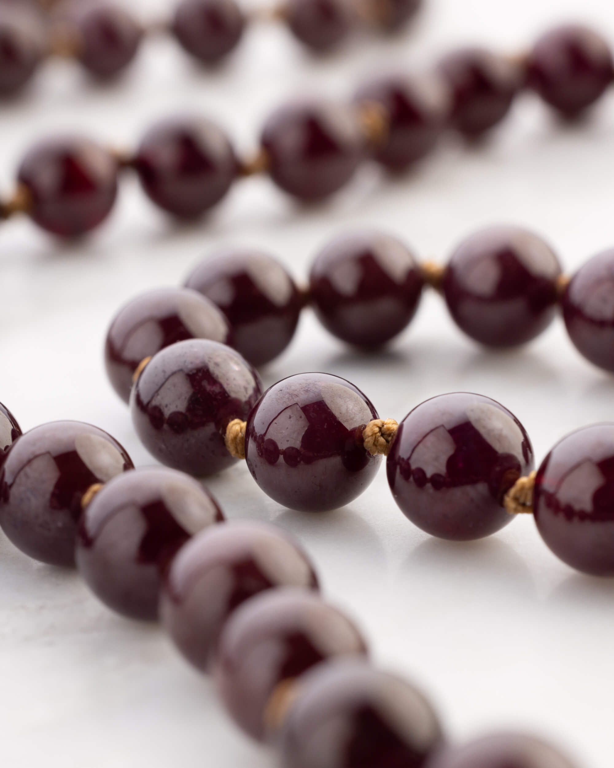 Japa Mala de Granate Estrella (7.5 mm)