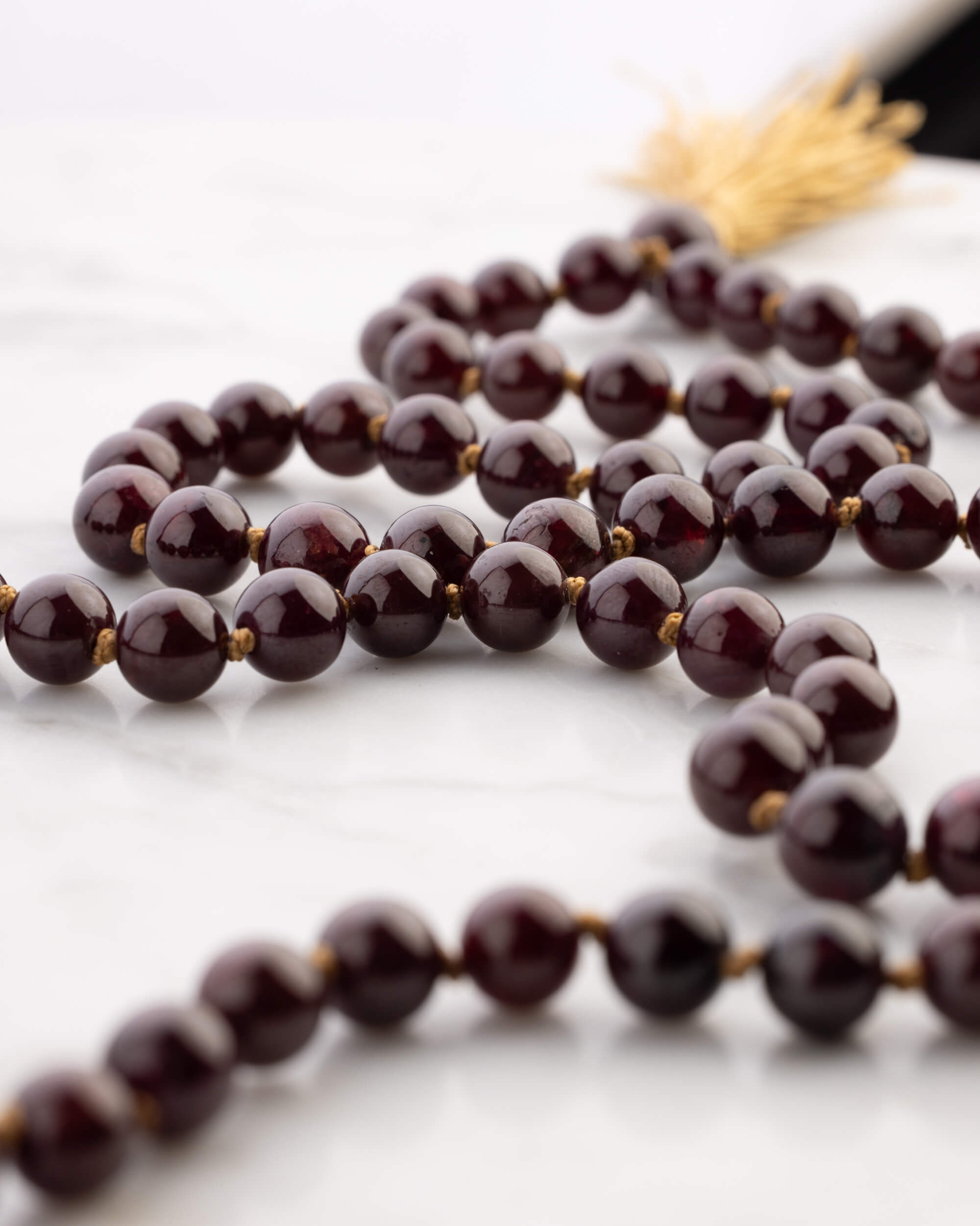 Japa Mala de Granate Estrella (7.5 mm)