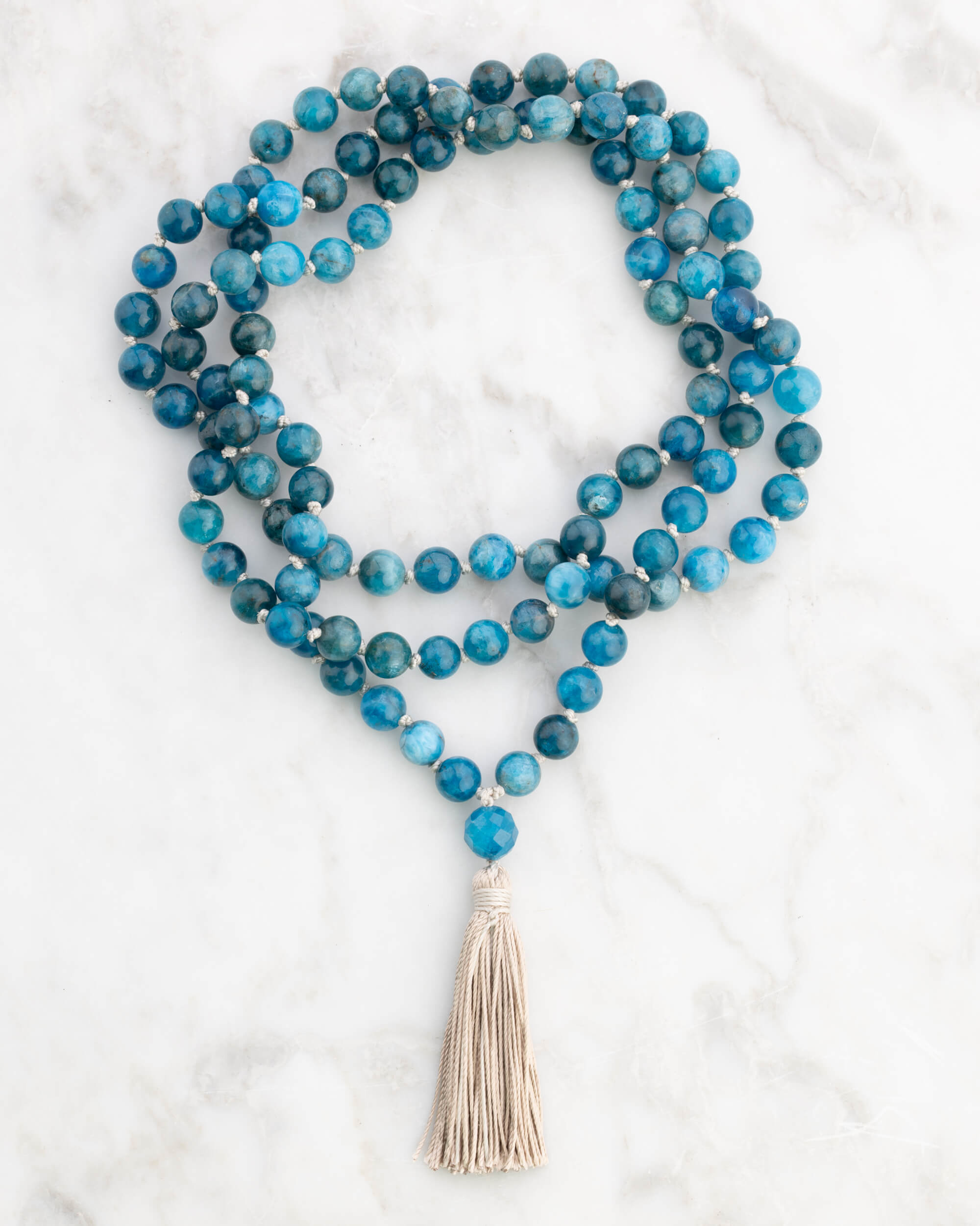 Japa Mala de Apatita Azul (8 mm)