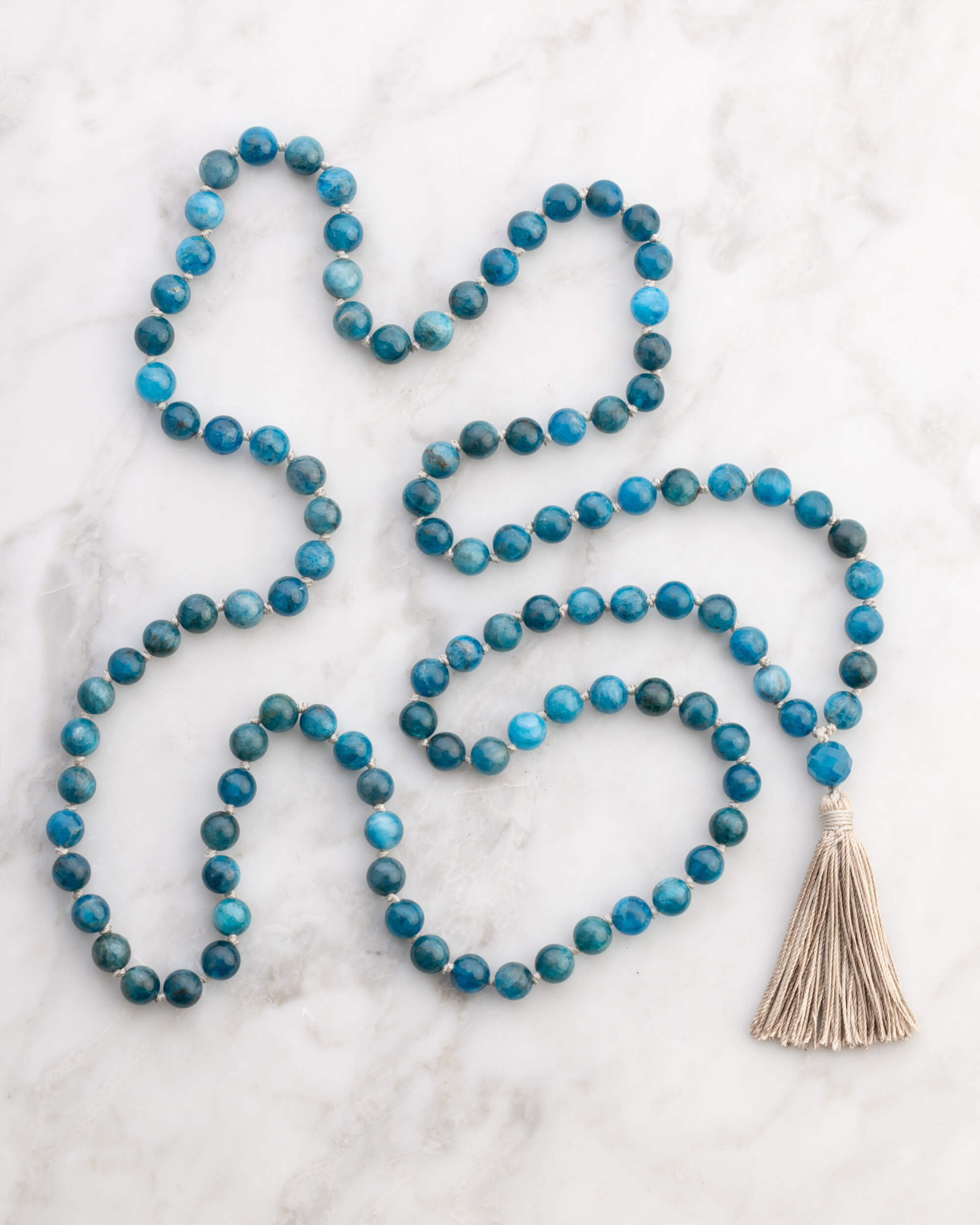 Japa Mala de Apatita Azul (8 mm)