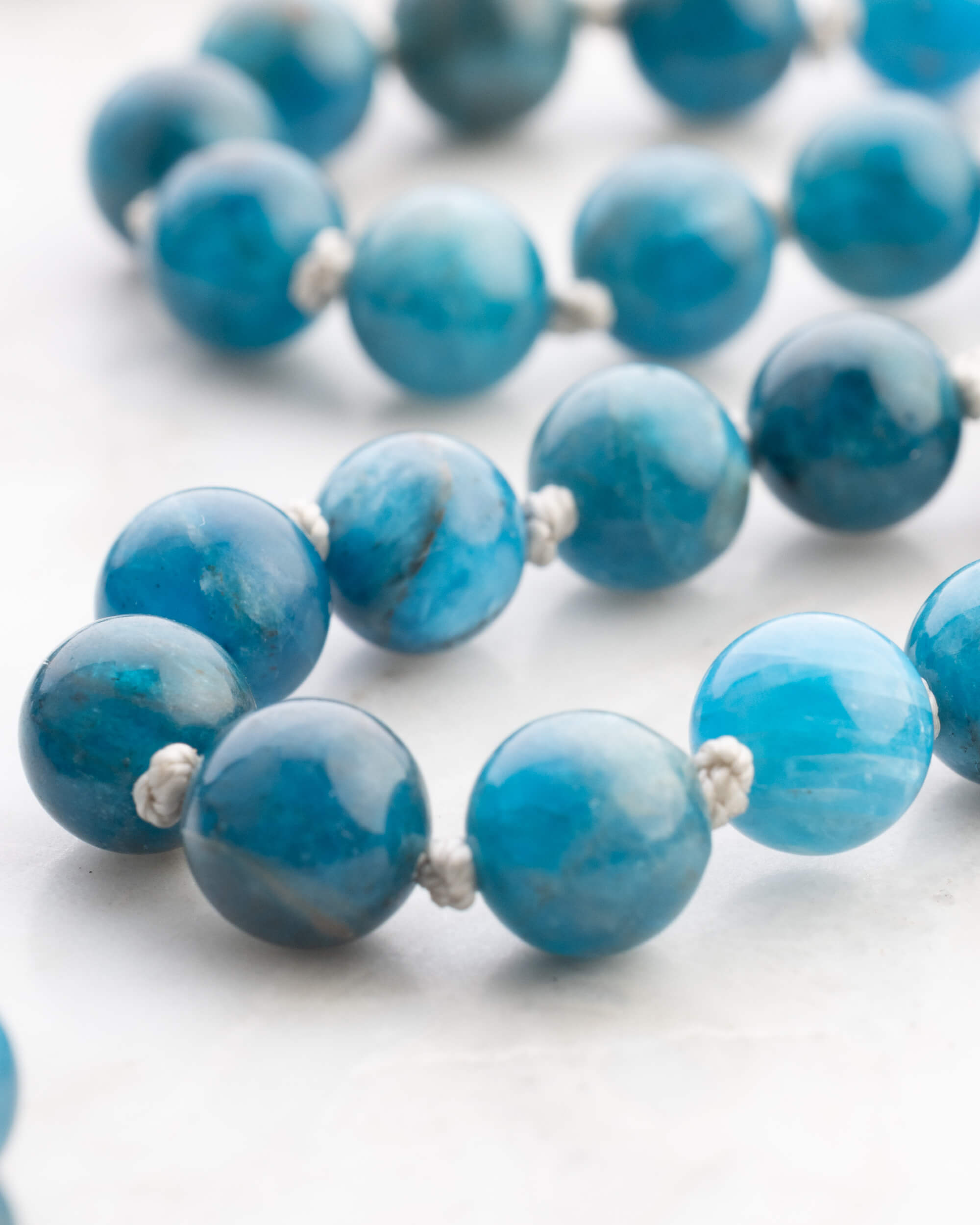 Japa Mala de Apatita Azul (8 mm)