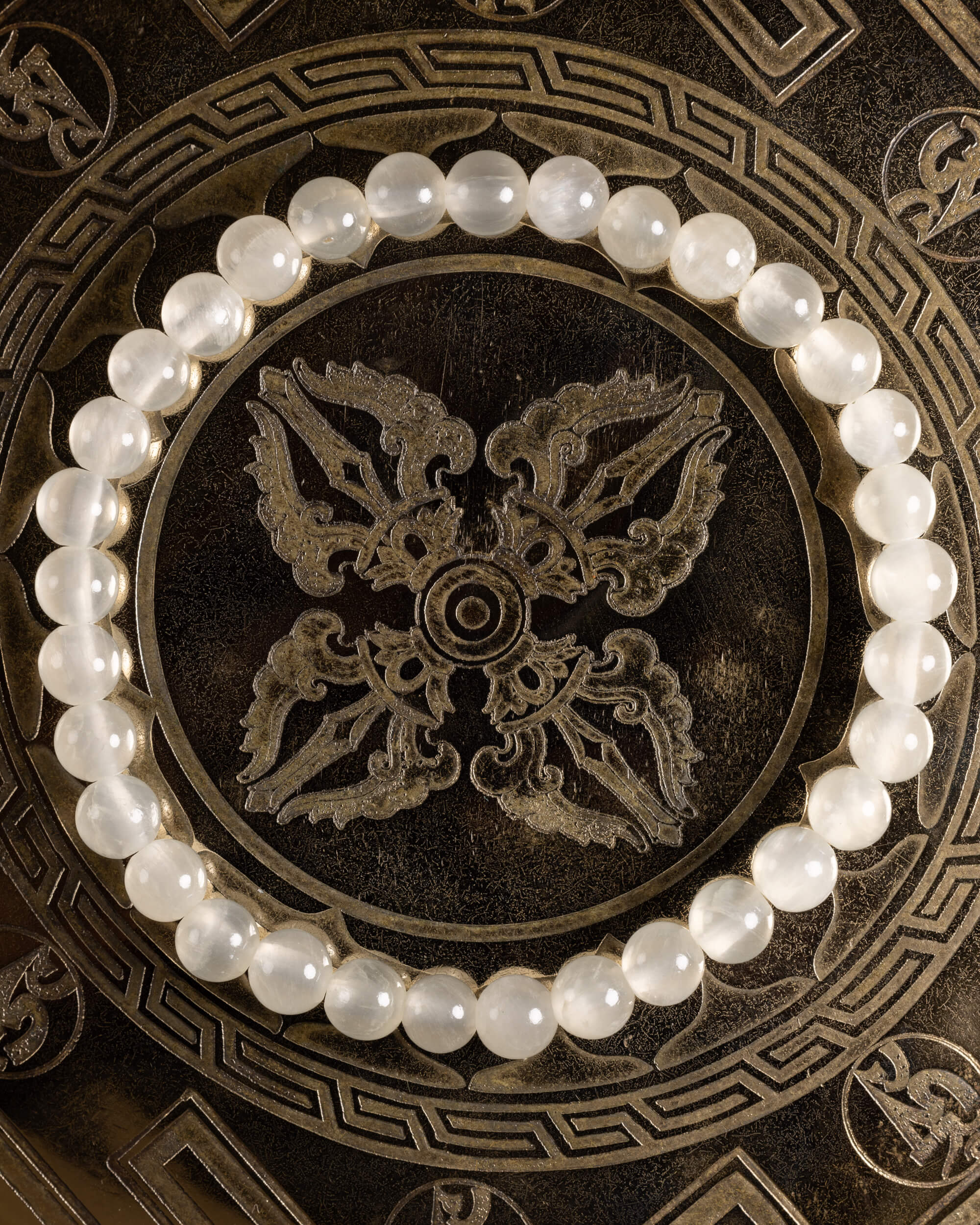 Pulsera de Selenita 6 mm - Paz Mental y Eje Luminoso