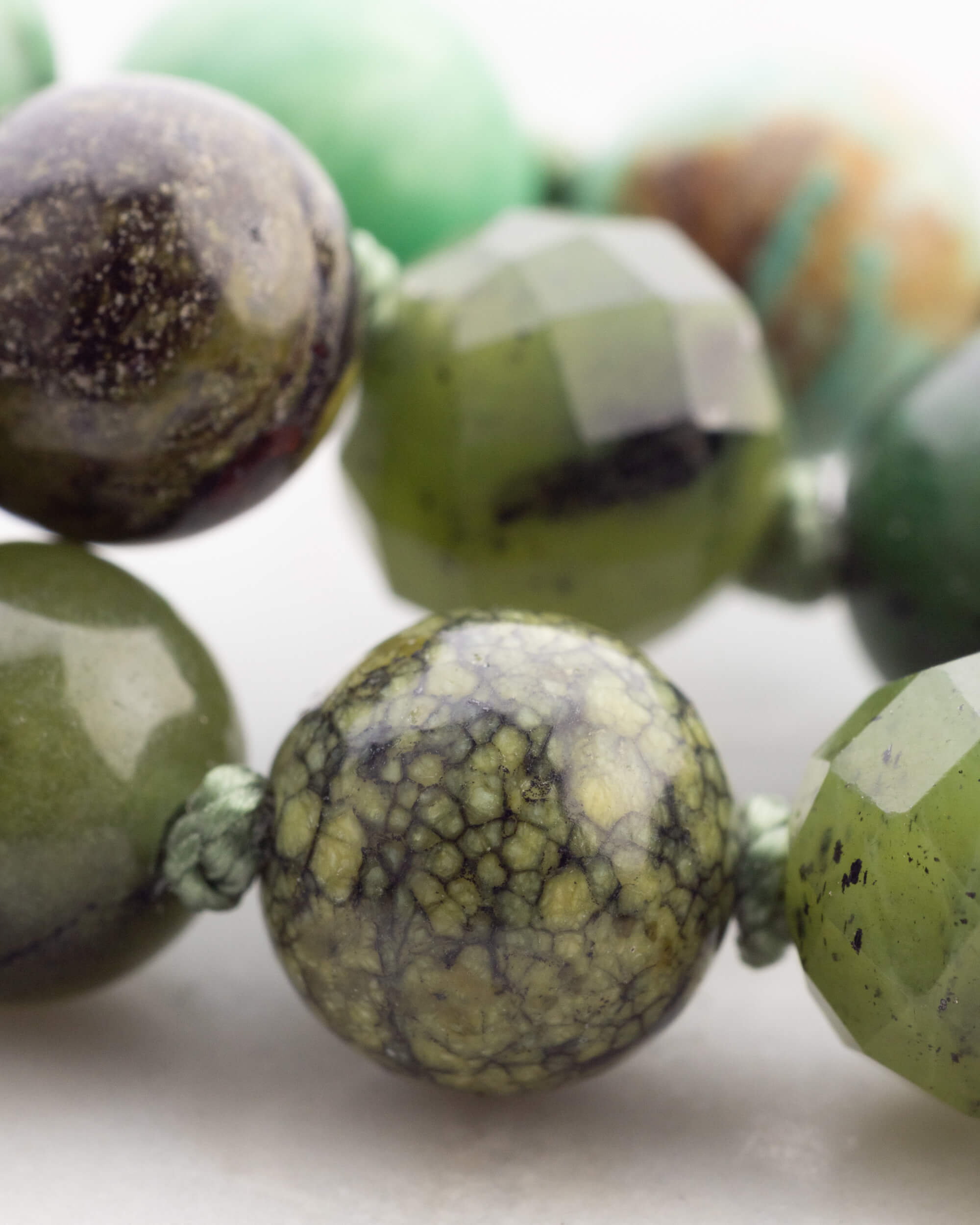 Japa Mala "Corazón" 108 Cuentas - Sanación y Amor Enraizado