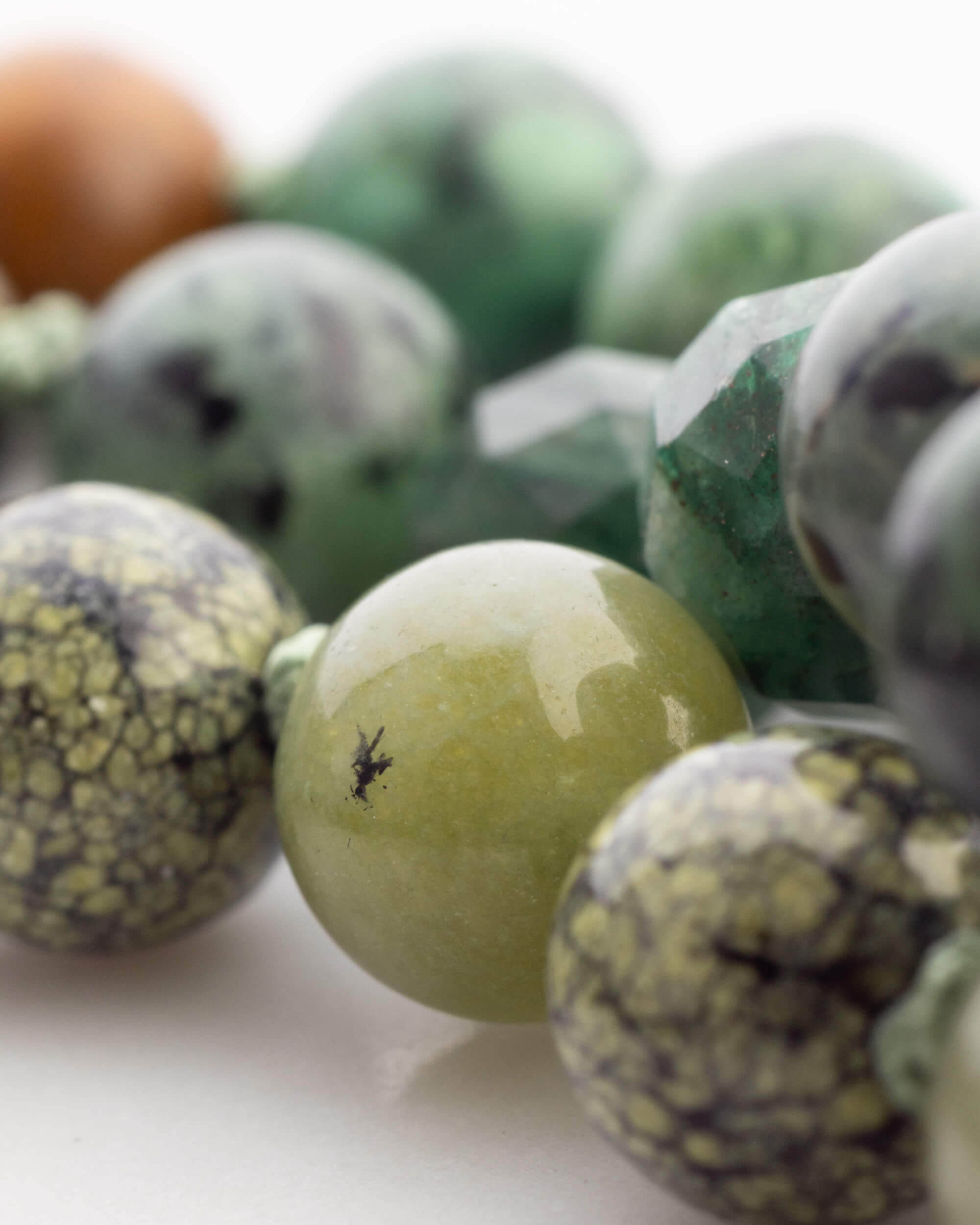 Japa Mala "Corazón" 108 Cuentas - Sanación y Amor Enraizado