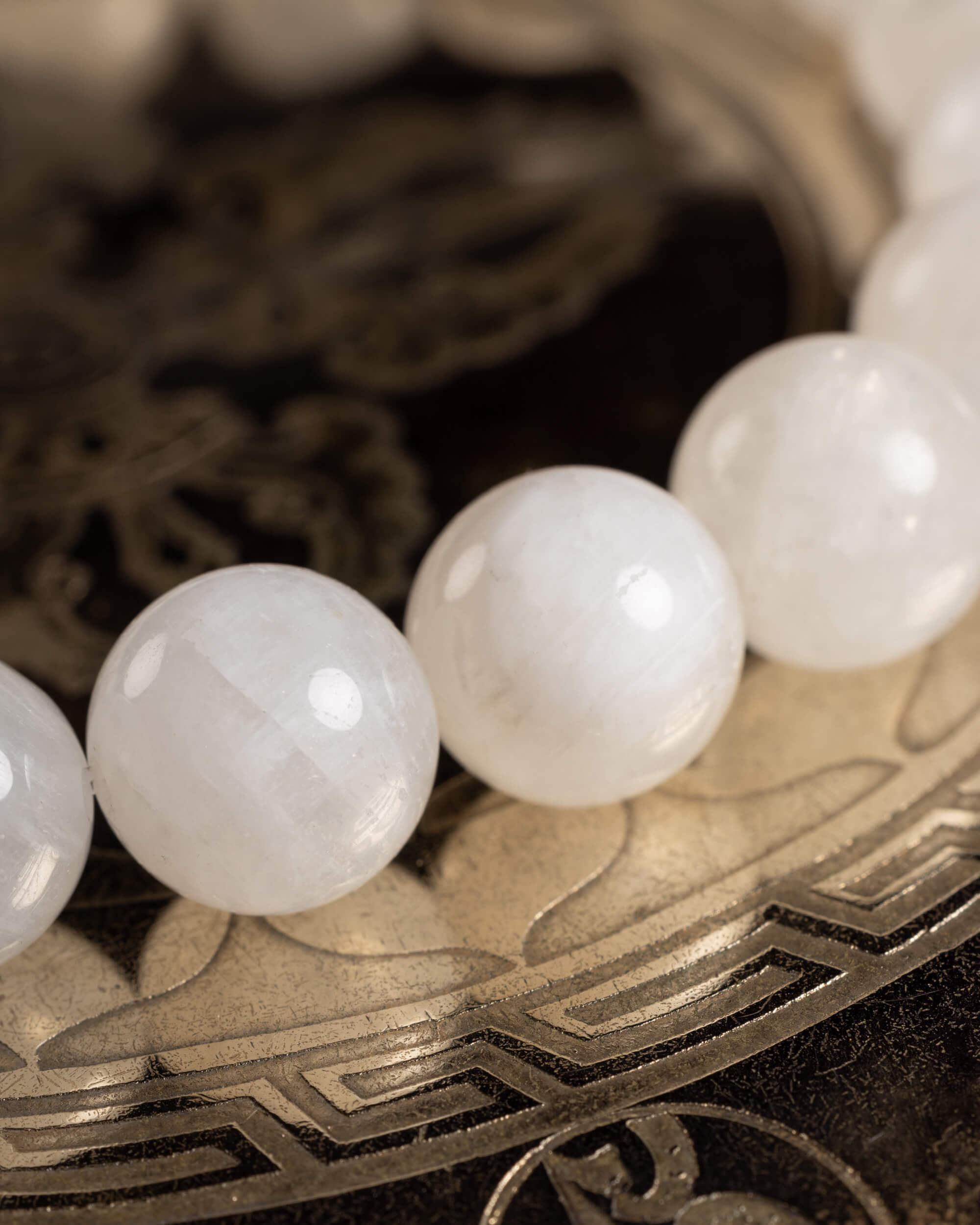 Pulsera de Piedra Luna 10 mm - Ritmo Gestacional y Calma