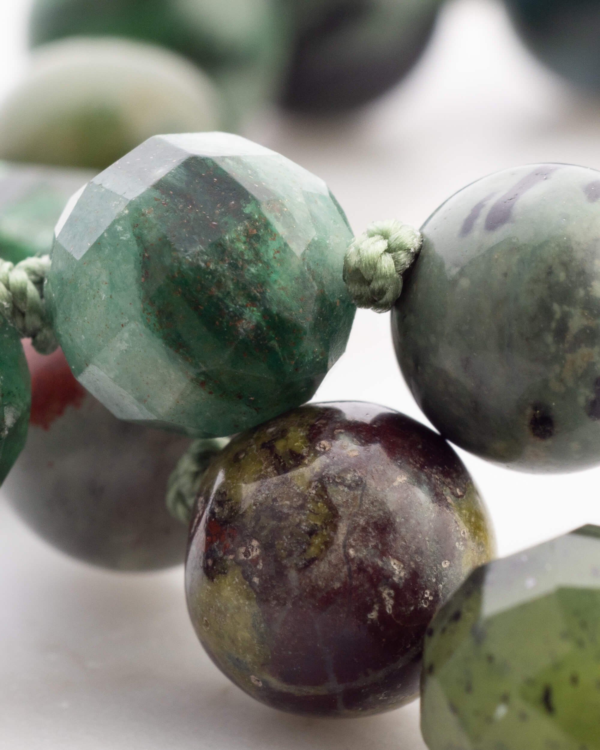 Japa Mala "Corazón" 108 Cuentas - Sanación y Amor Enraizado