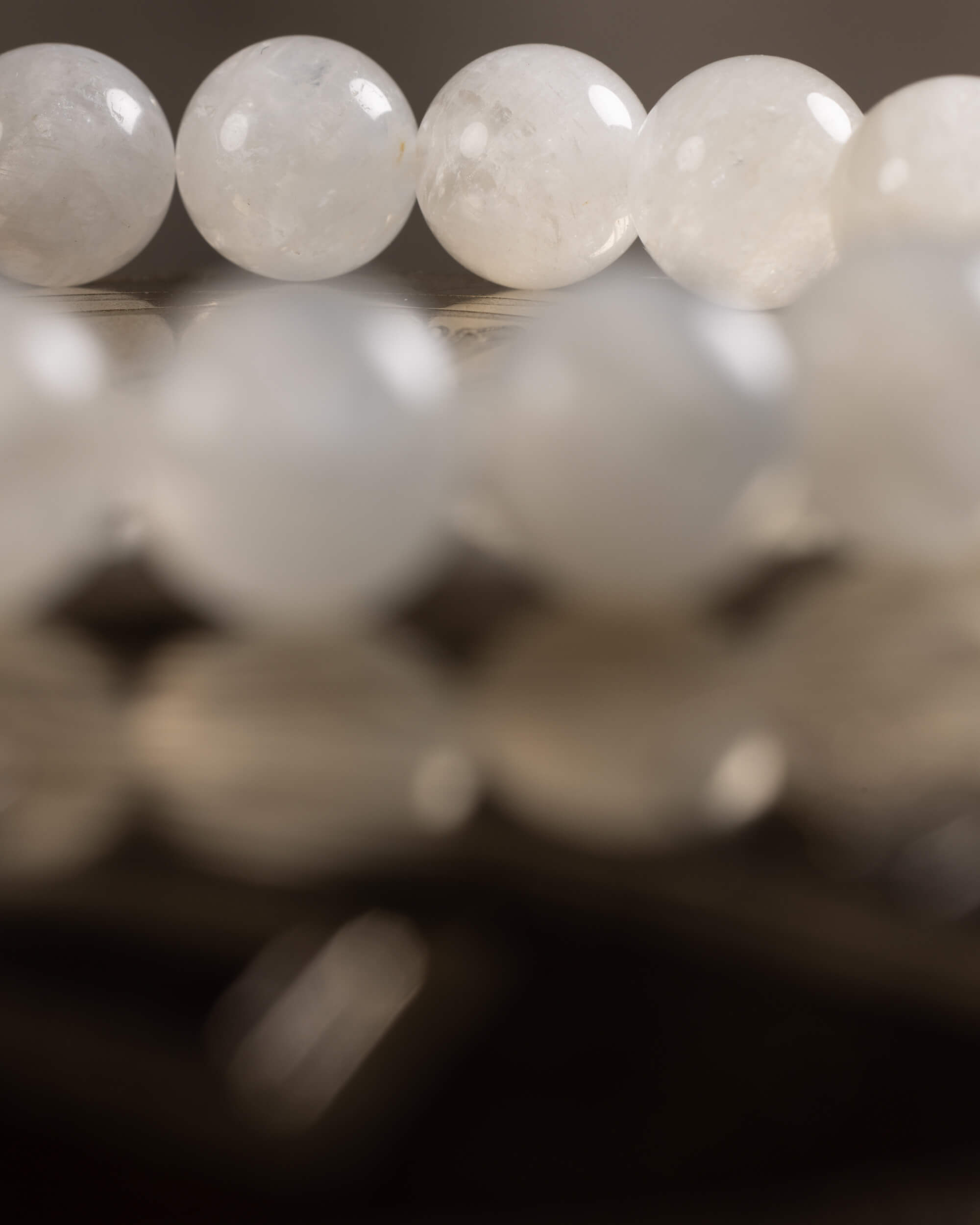 Pulsera de Piedra Luna 10 mm - Ritmo Gestacional y Calma