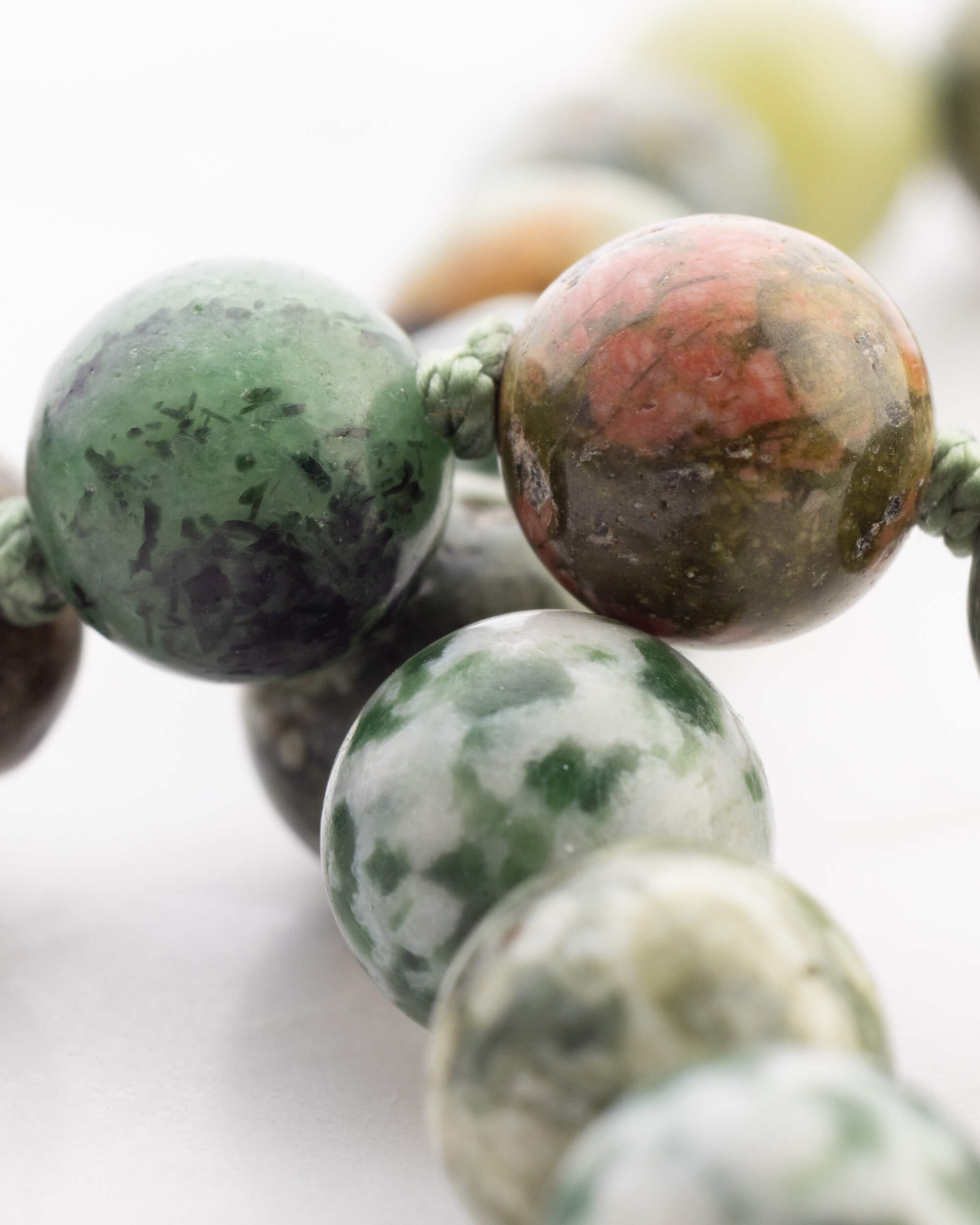 Japa Mala "Corazón" 108 Cuentas - Sanación y Amor Enraizado