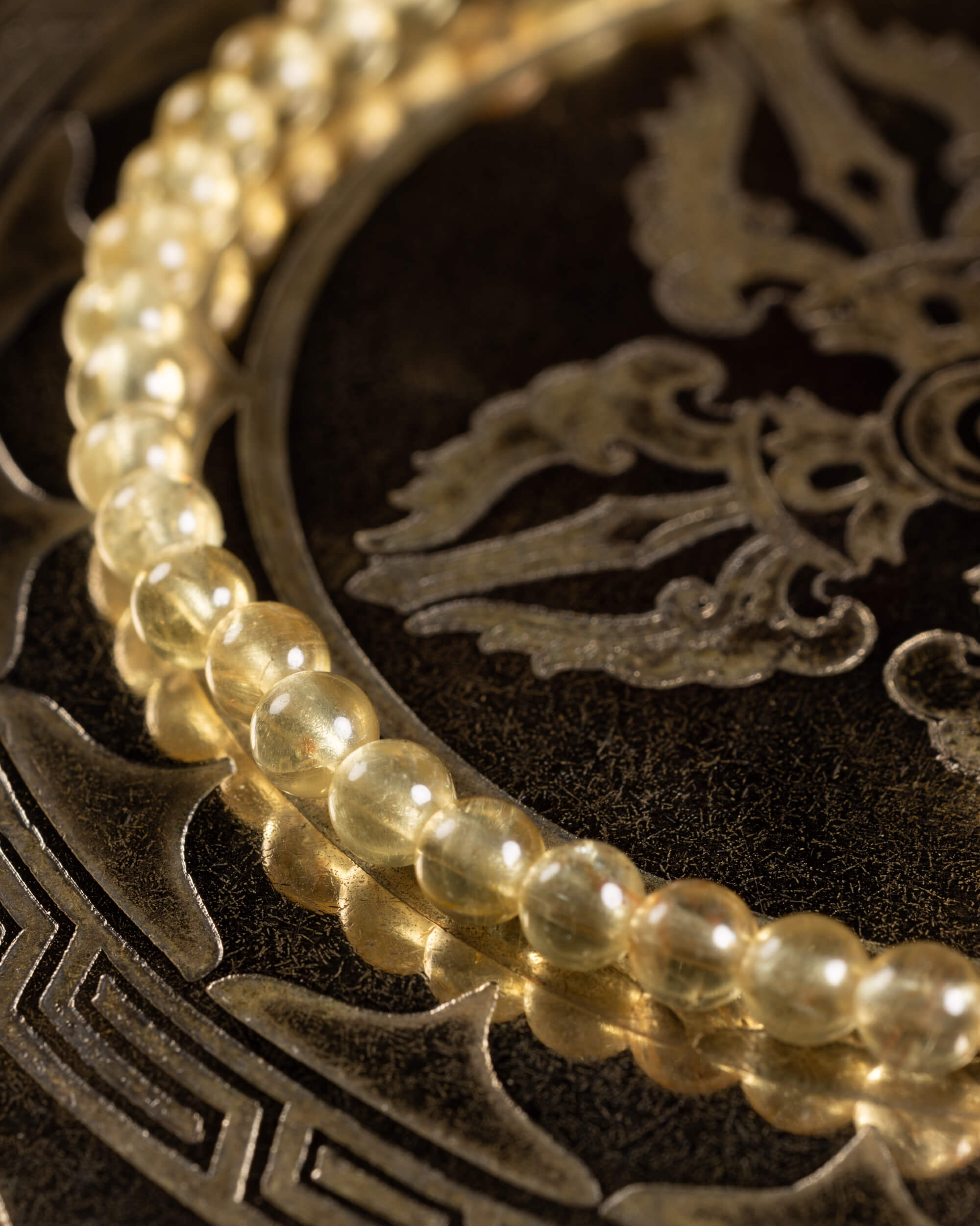 Pulsera de Cuarzo Rutilado 4 mm - Claridad y Decisión Sutil