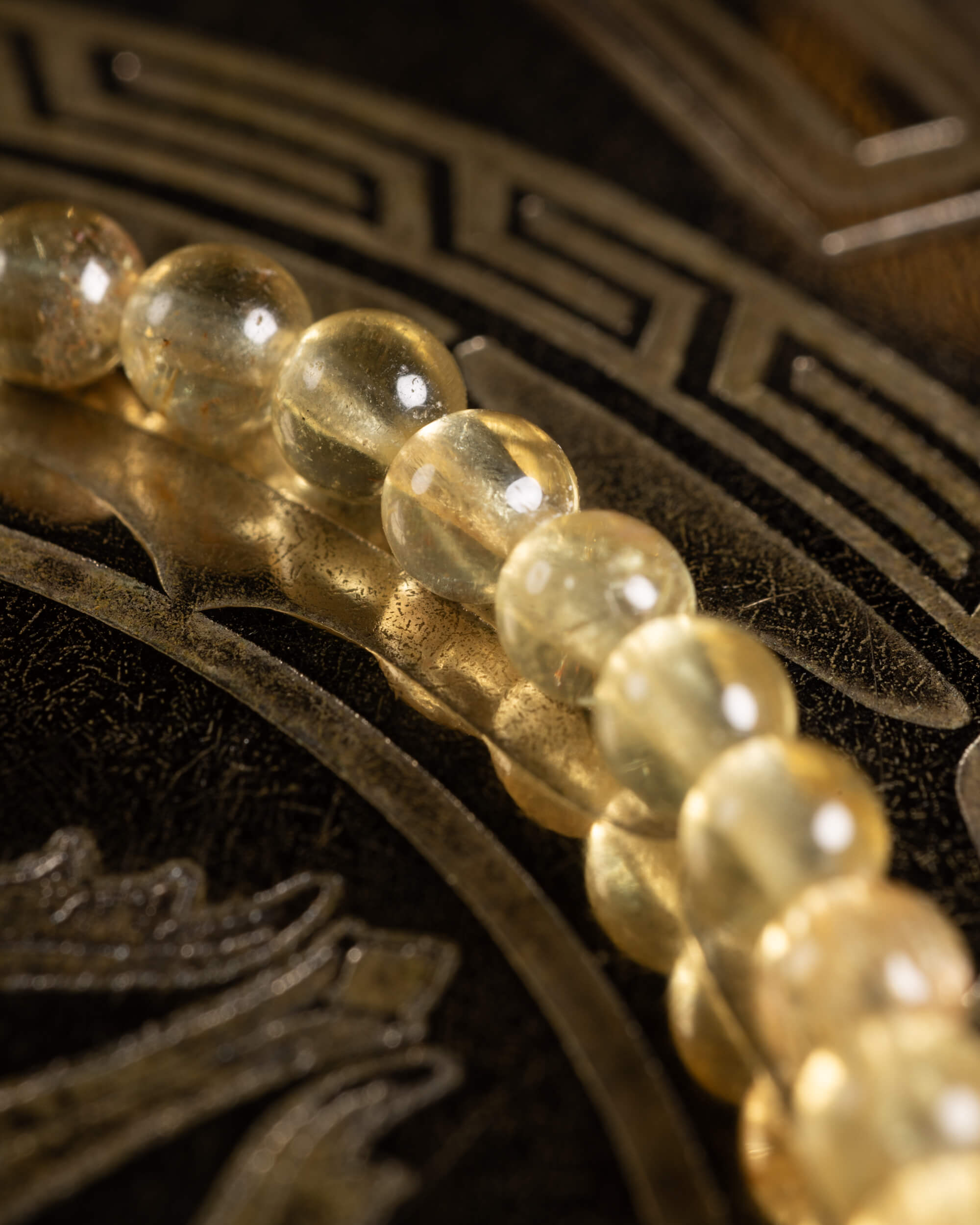 Pulsera de Cuarzo Rutilado 4 mm - Claridad y Decisión Sutil