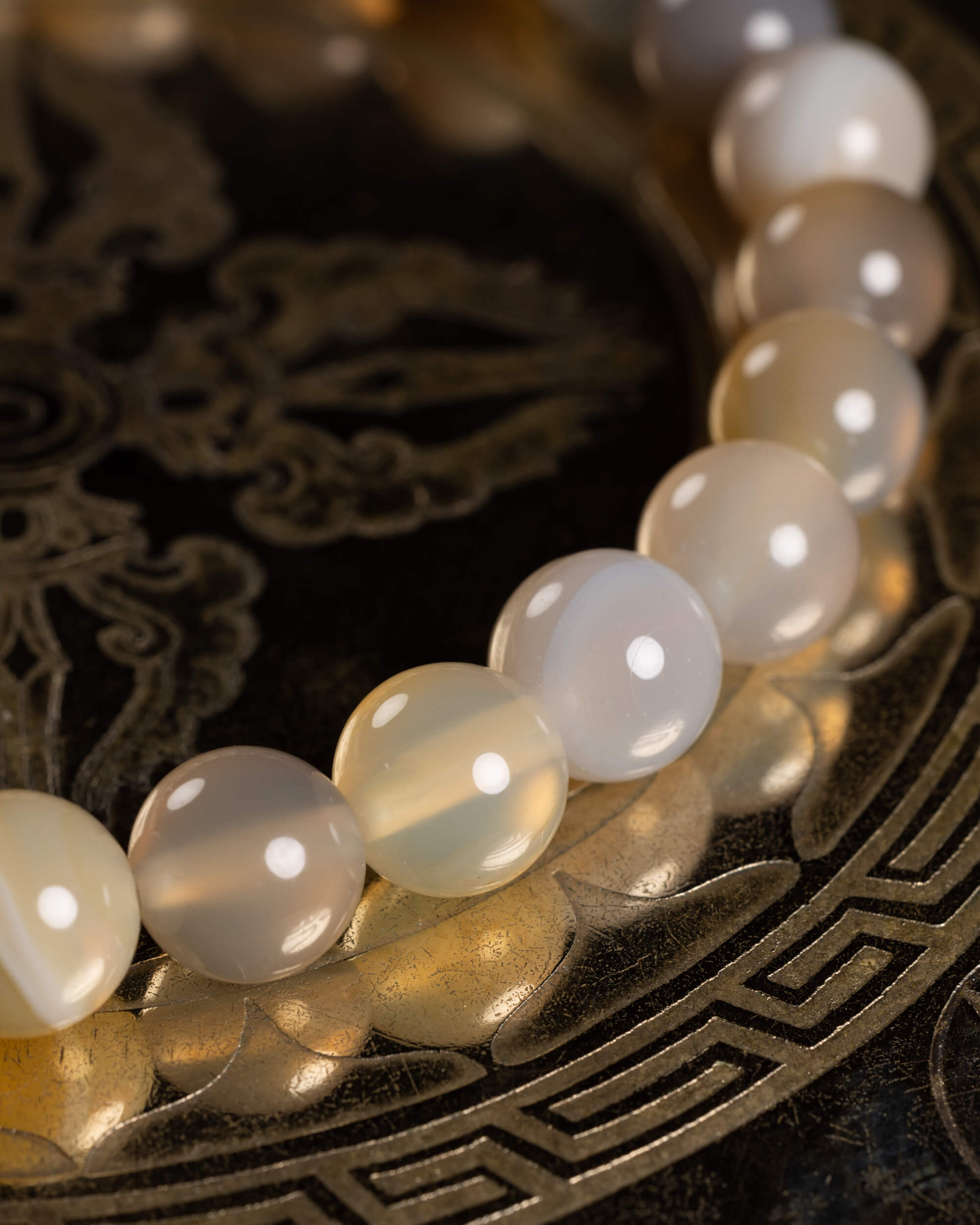 Pulsera de Ágata Gris 8 mm - Calma Mental y Neutralidad (Pausa Lúcida)